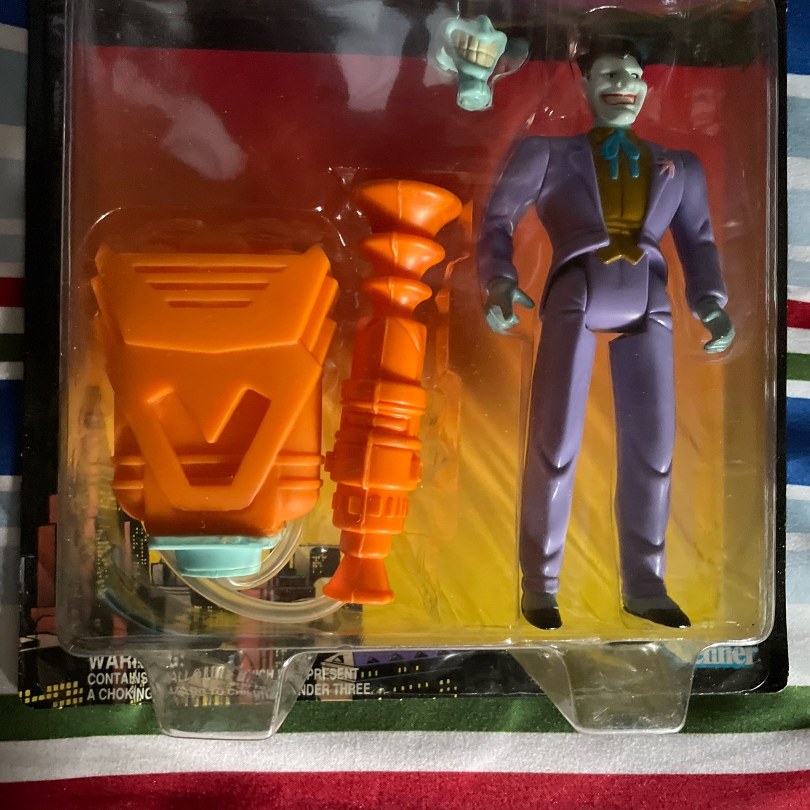 1992 Kenner Batman The Animated Series Joker Laughing Gas Gun Action Figure
