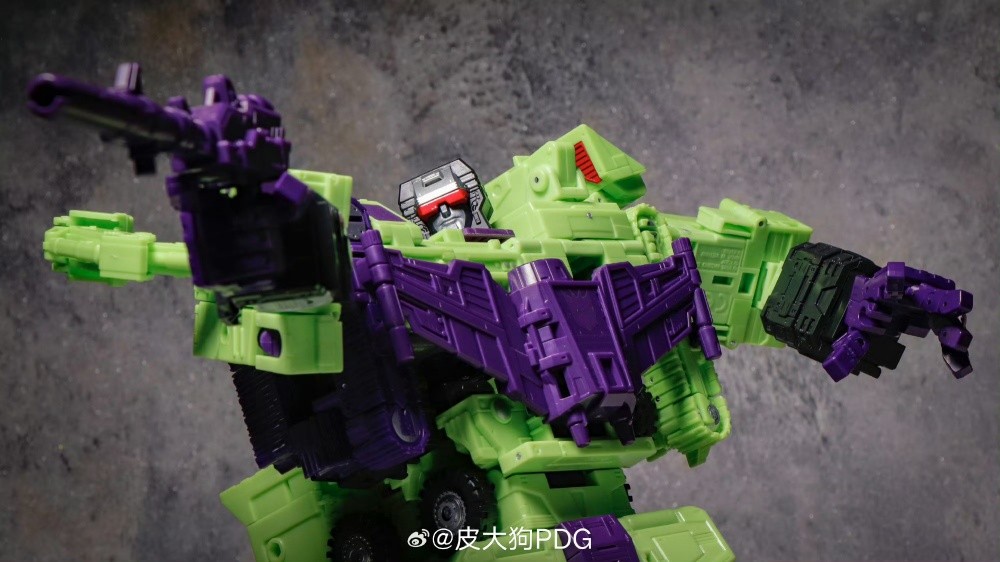 NEWBEE NB-02 Devasation‘s Hand Upgrade Kit For SS86 Devastator ABS Accessories