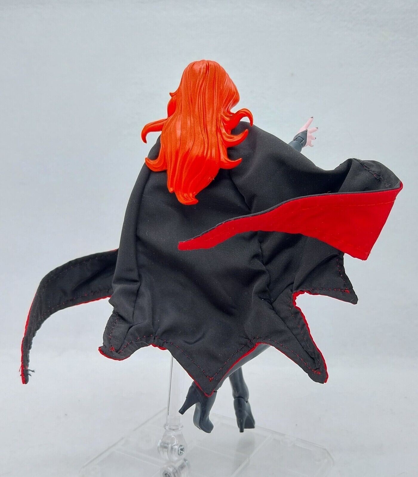 SU-C-XMGQ: 1/12 Wired Black Red Cape for Marvel Legends X Men ’97 Goblin Queen