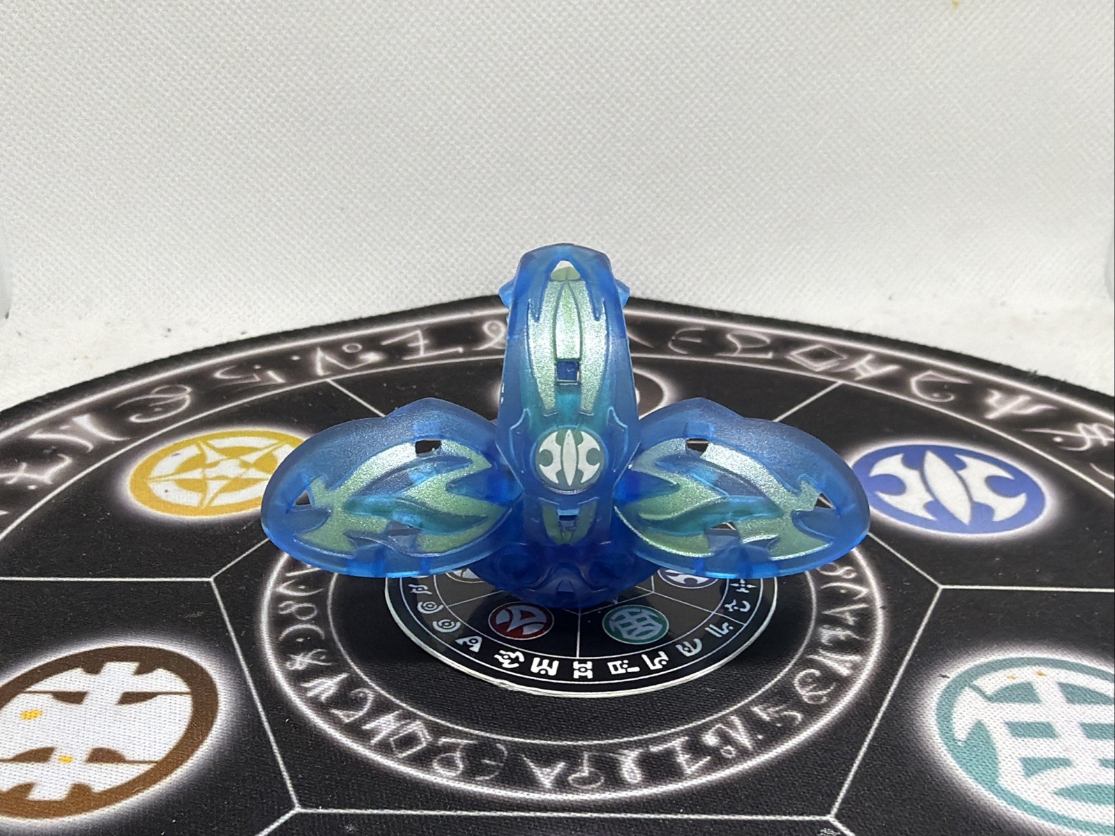 Bakugan Battle Brawlers B2 Aquos Translucent Oberus Japan Import VHTF