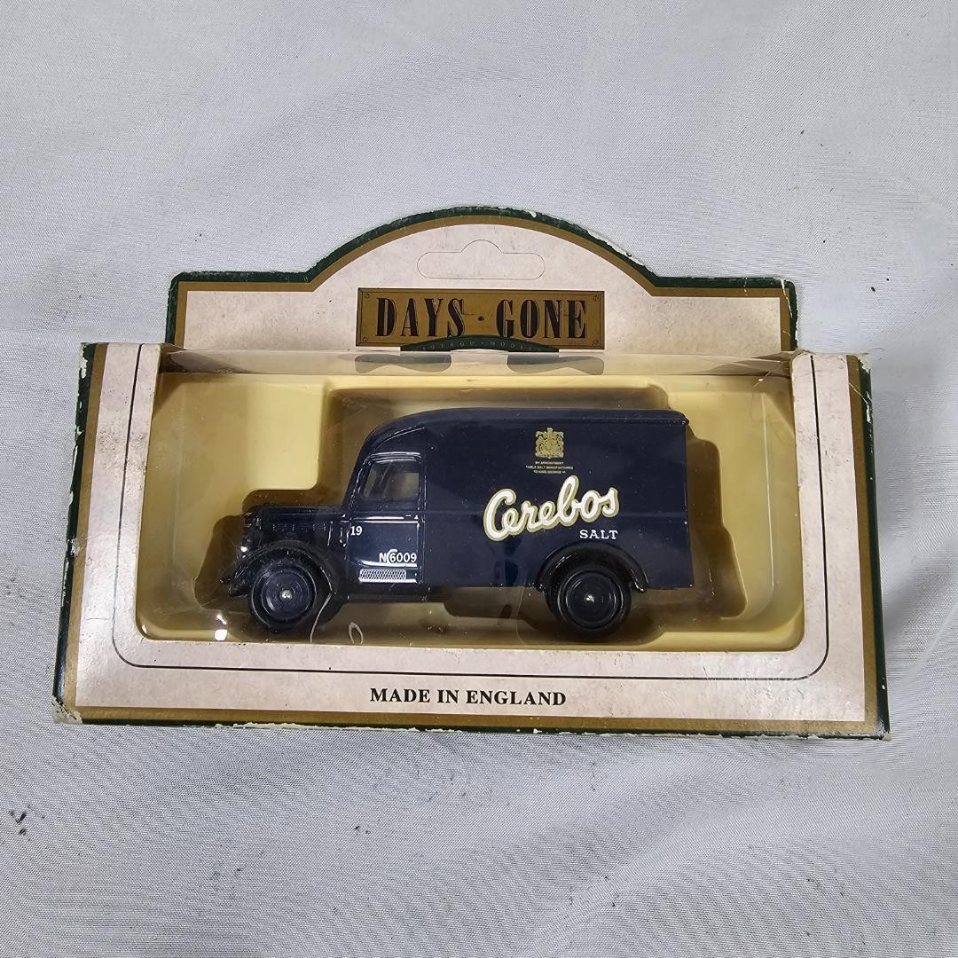 Lledo Days Gone 1950 Bedford 30cwt Delivery Van Cerebos Salt 63005