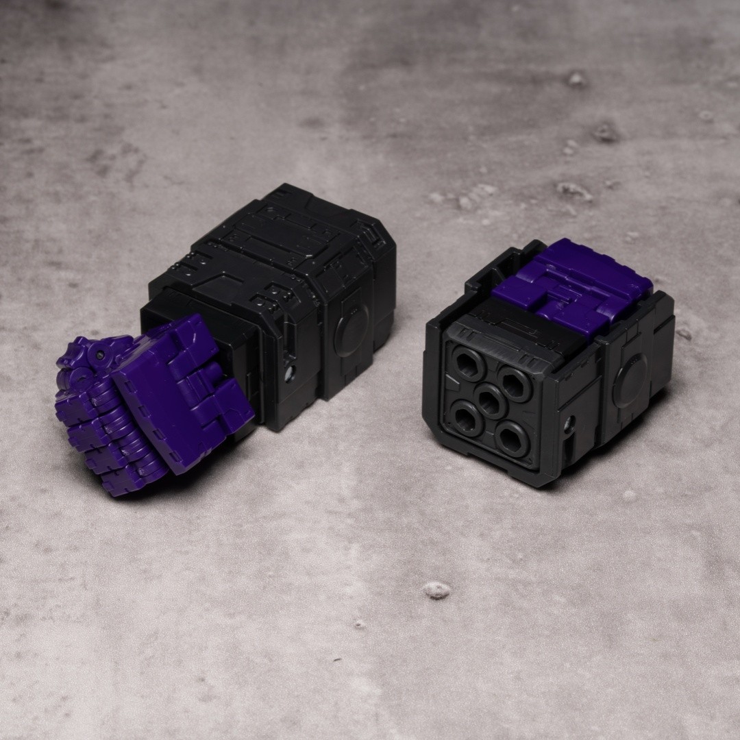 NEWBEE NB-02 Devasation‘s Hand Upgrade Kit For SS86 Devastator ABS Accessories