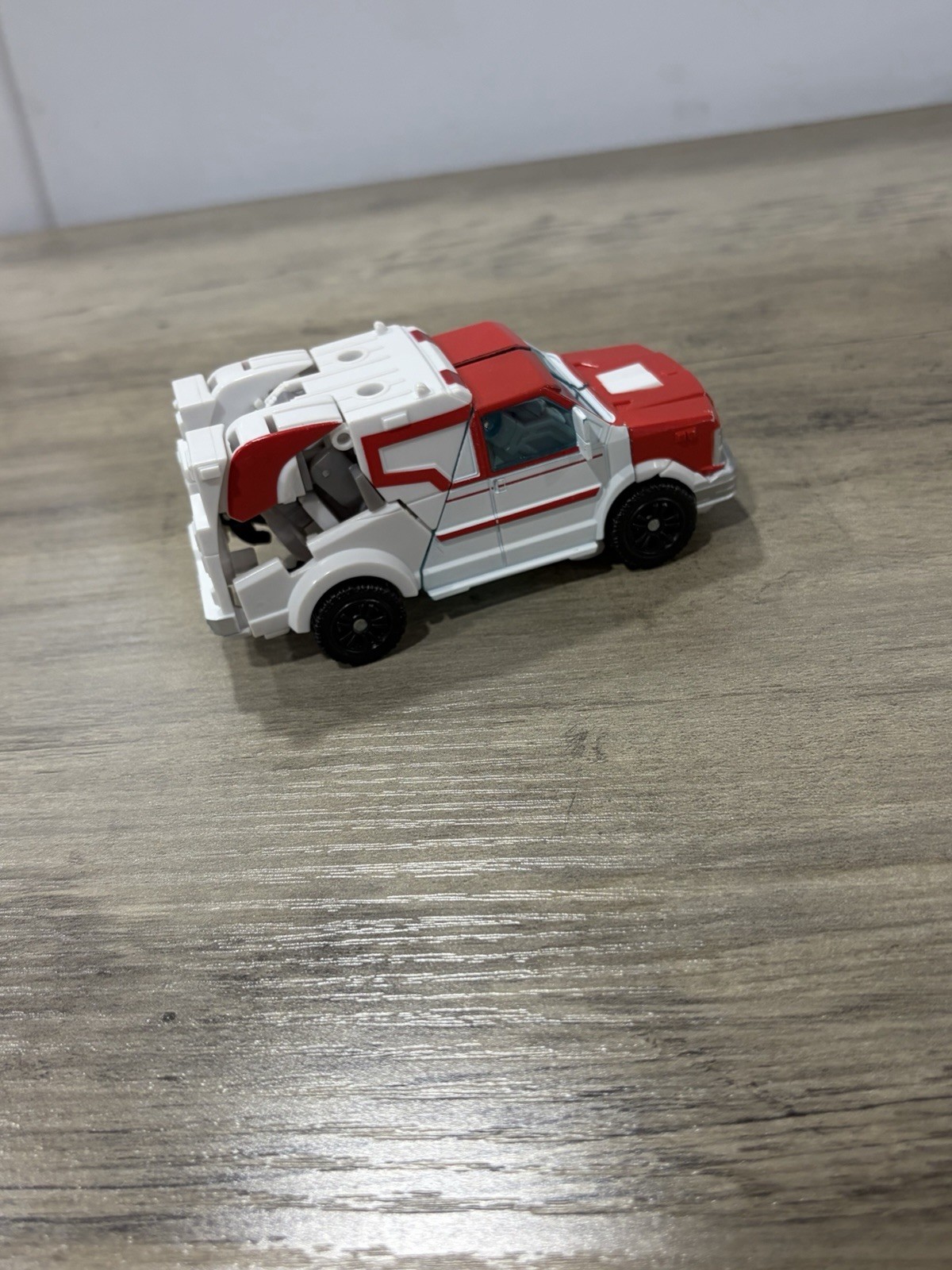 Transformers PRIME Robots in Disguise RID Deluxe Class RATCHET *Read Desc*