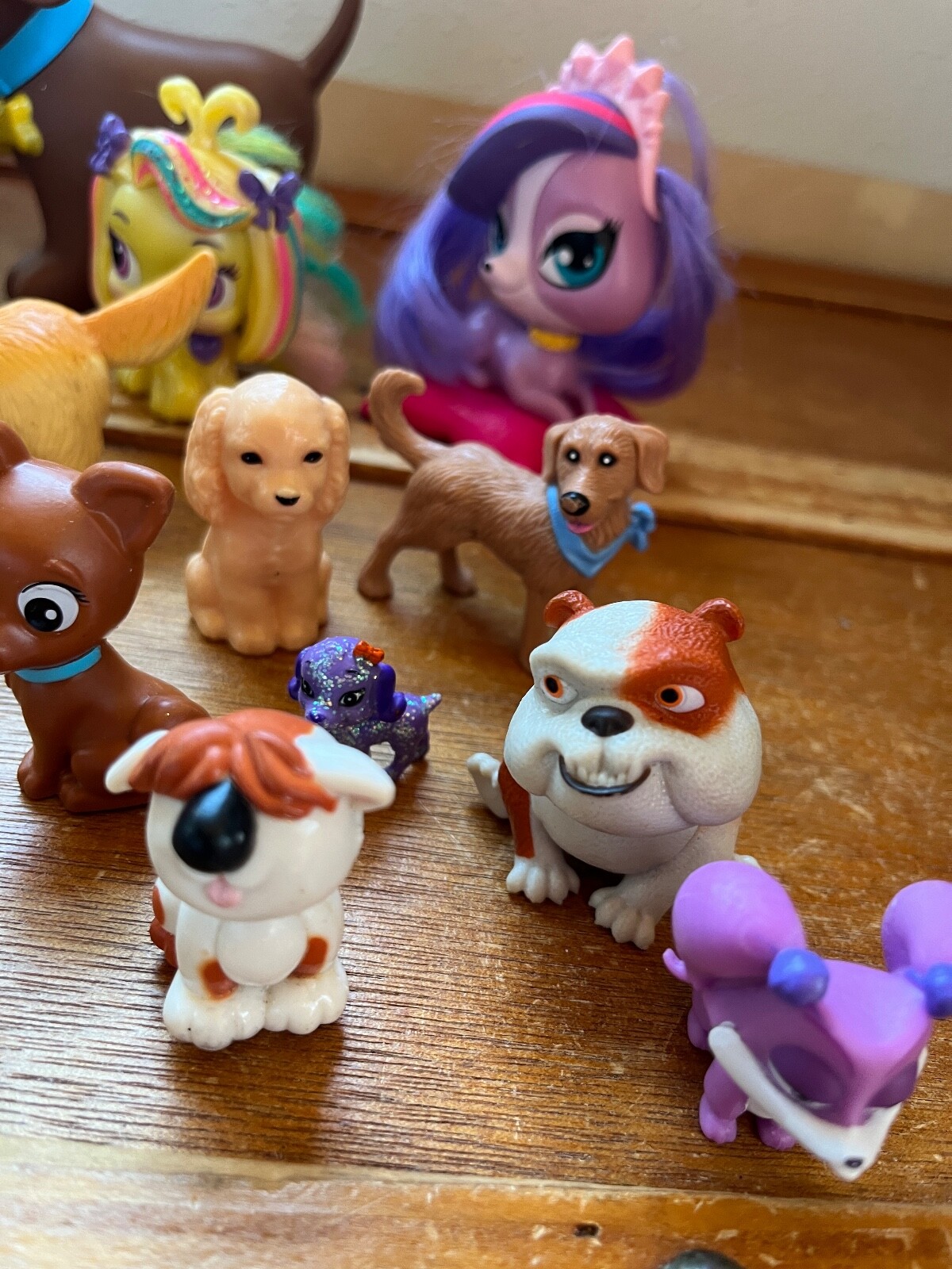 Mixed Lot of Cute Plastic Rubber TV Movie & Not Puppy Dog Figures Animals –