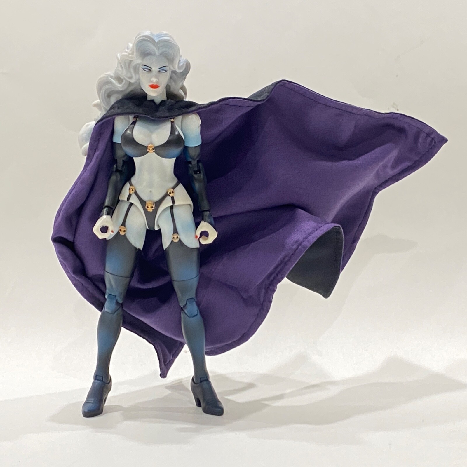 KC-C-LCLD-BP: 1/12 Black Purple Wired Cape for LOOSECOLLECTOR Lady Death Figure