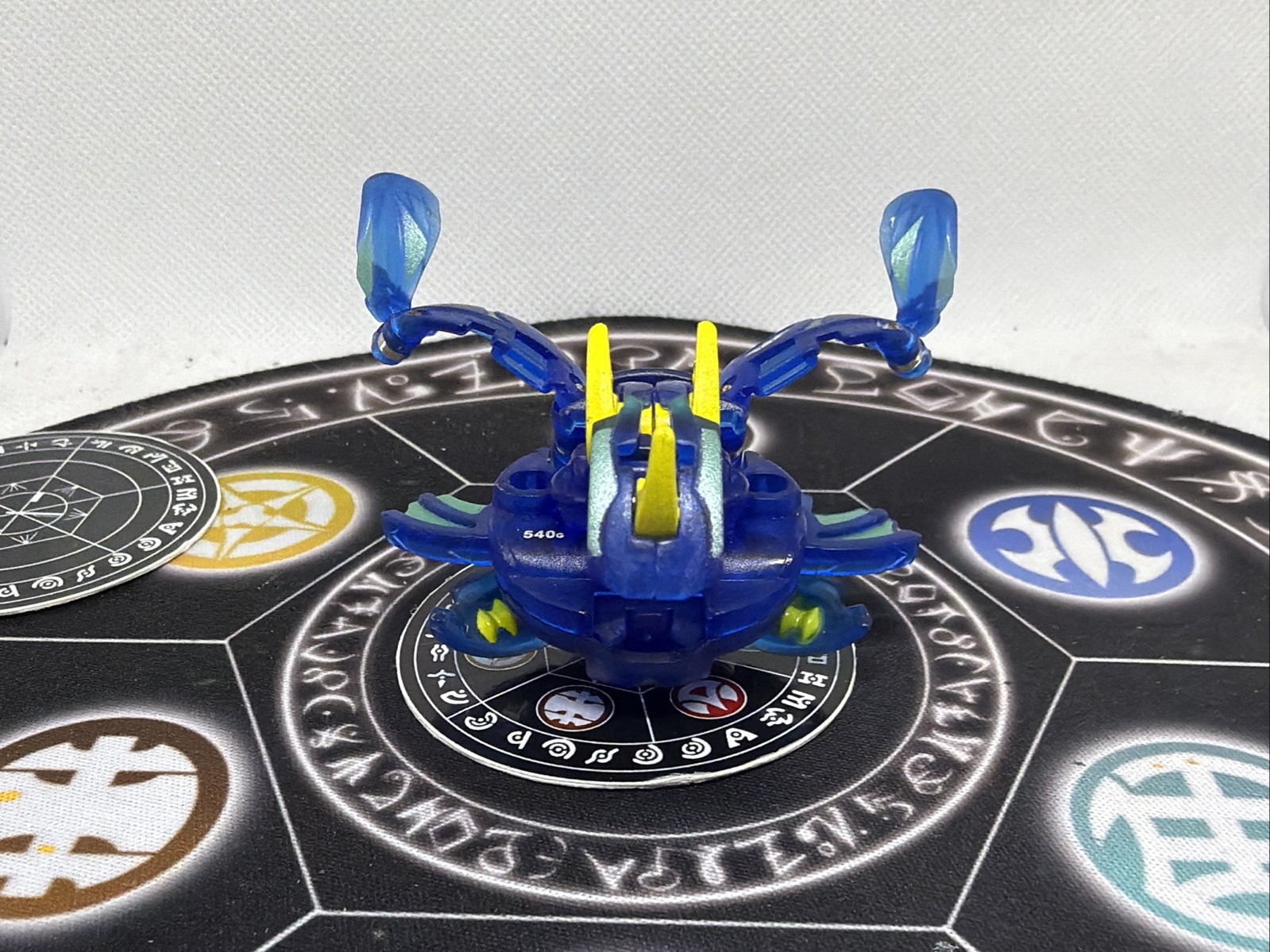 Bakugan Battle Brawlers B2 Aquos Translucent Ultra Dragonoid Japan Import VHTF