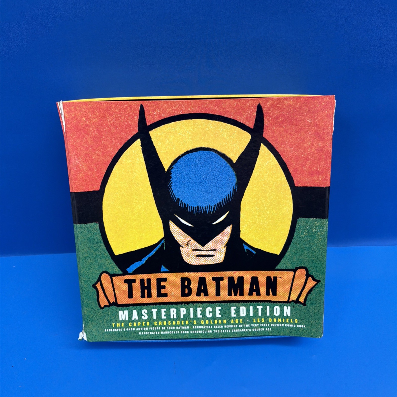 Batman Masterpiece Edition Box Set Figure Comic Book Hardcover Book Complete