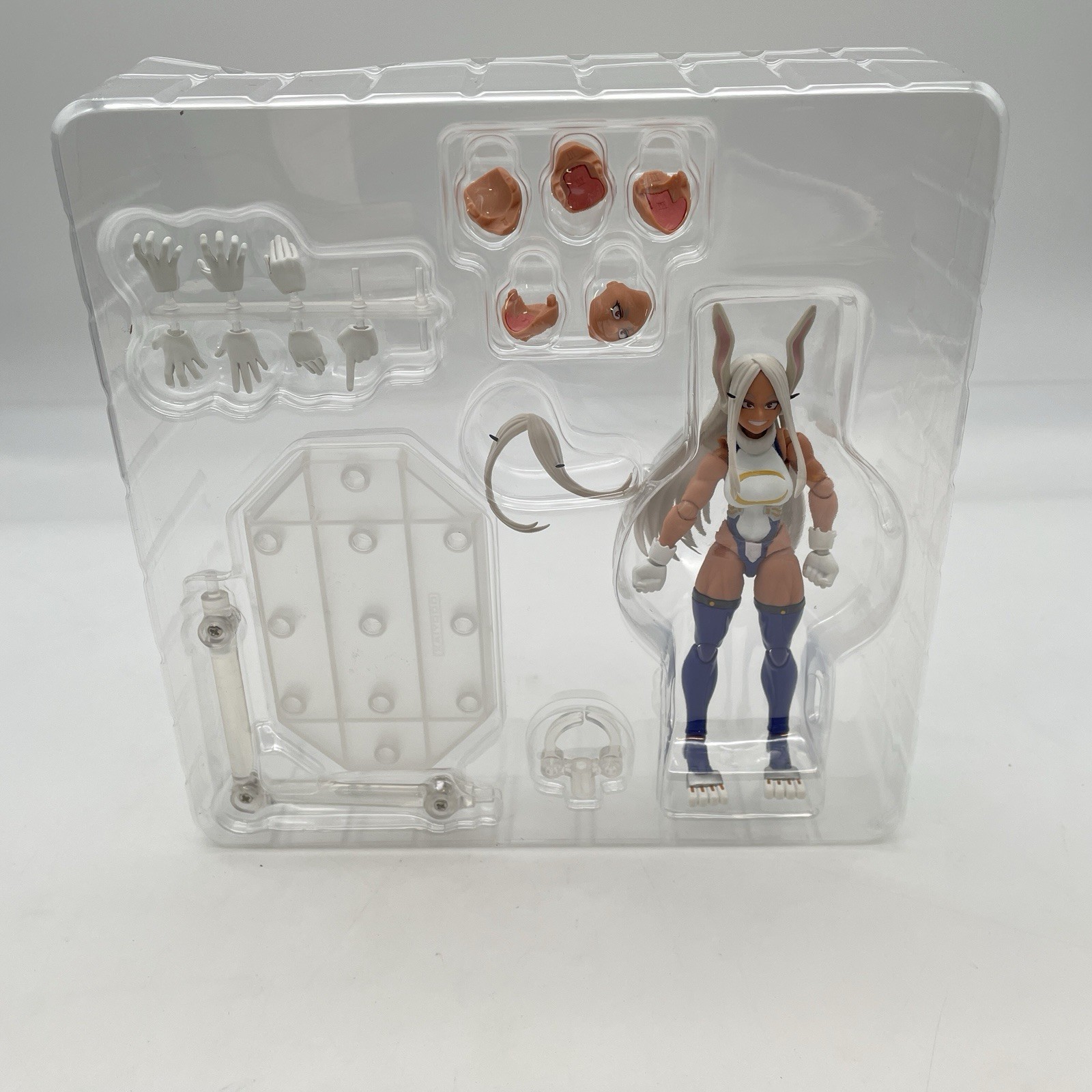 Revoltech My Hero Academia Mirko Action Figure KAIYODO