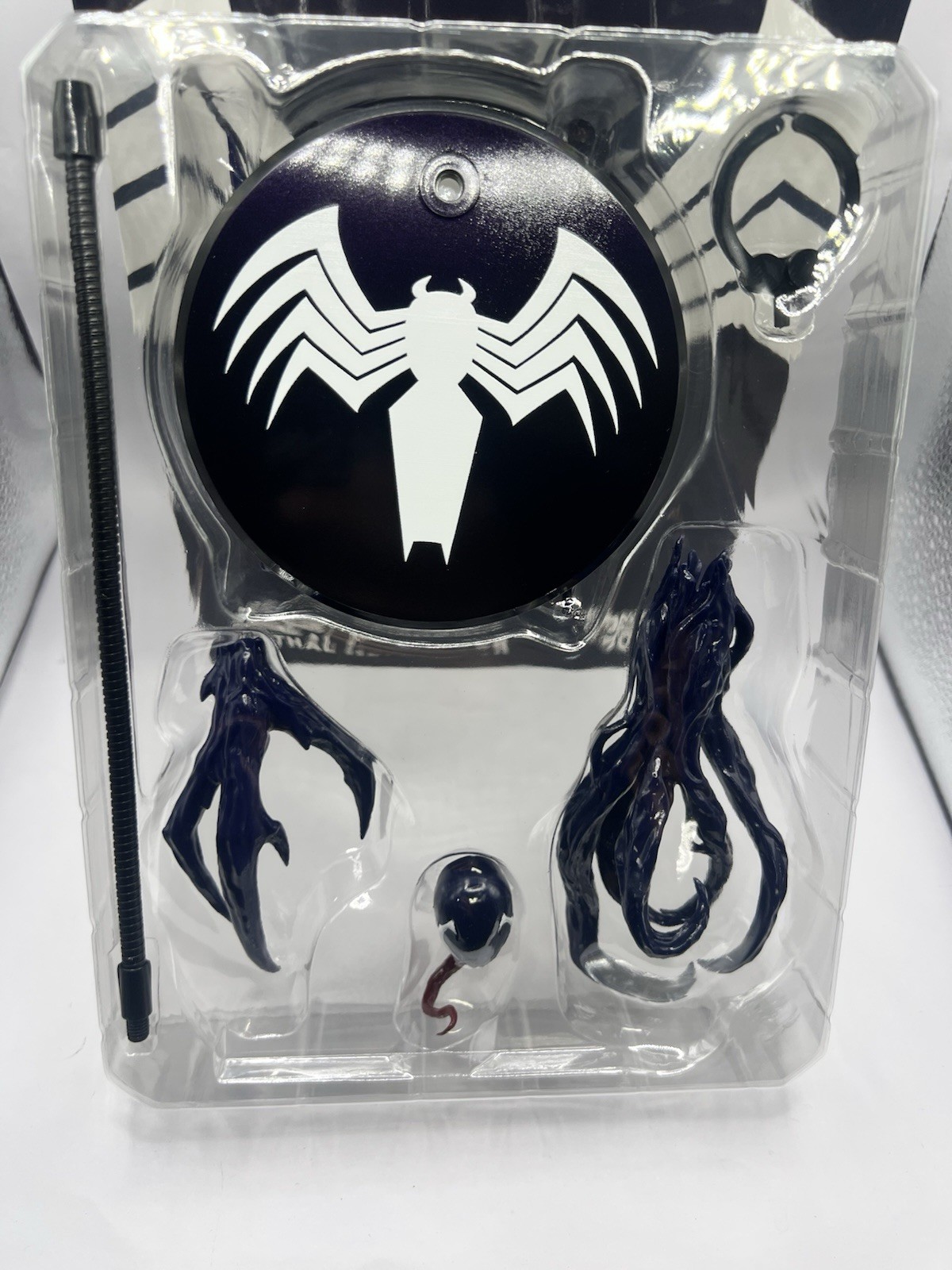 (PRE-ORDER) Mess Toys Venom -Lethal Neighbor- (US SELLER)