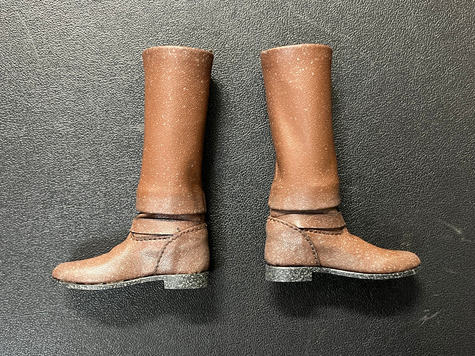 Hot Toys MMS751 Star Wars Clone Wars Kit Fisto 1/6 Scale Brown Boots