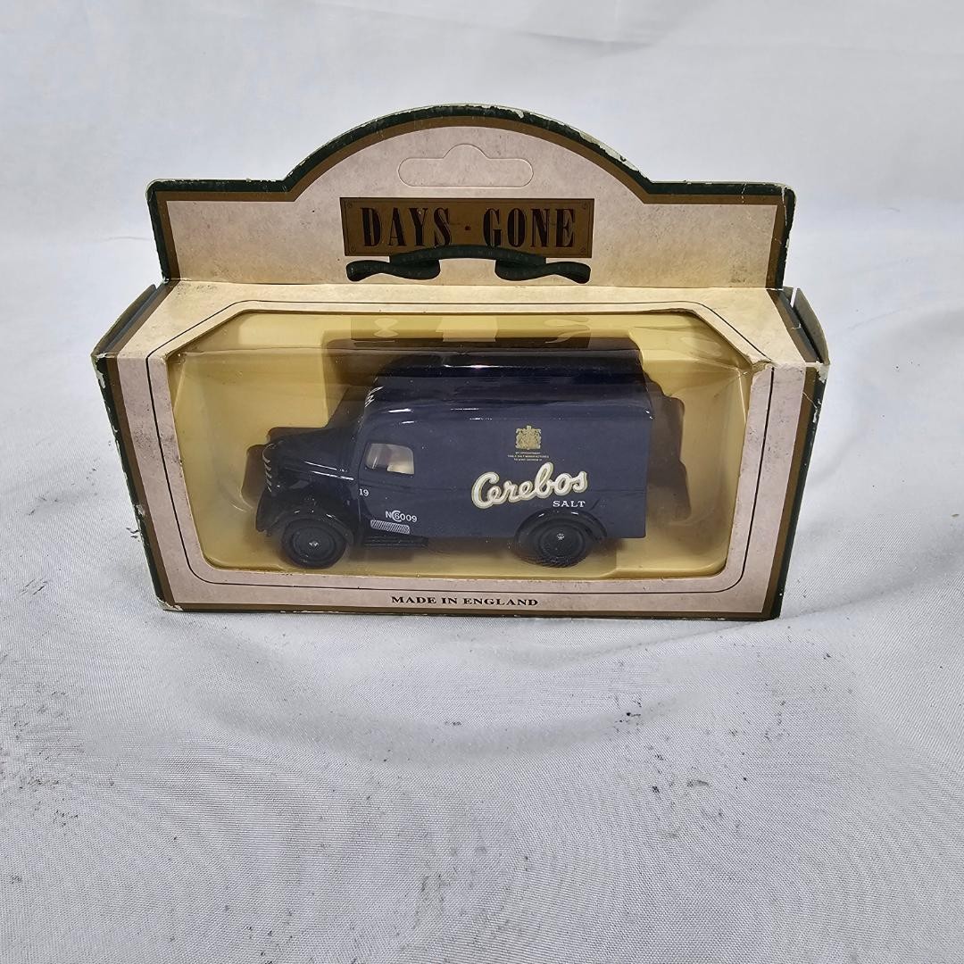 Lledo Days Gone 1950 Bedford 30cwt Delivery Van Cerebos Salt 63005