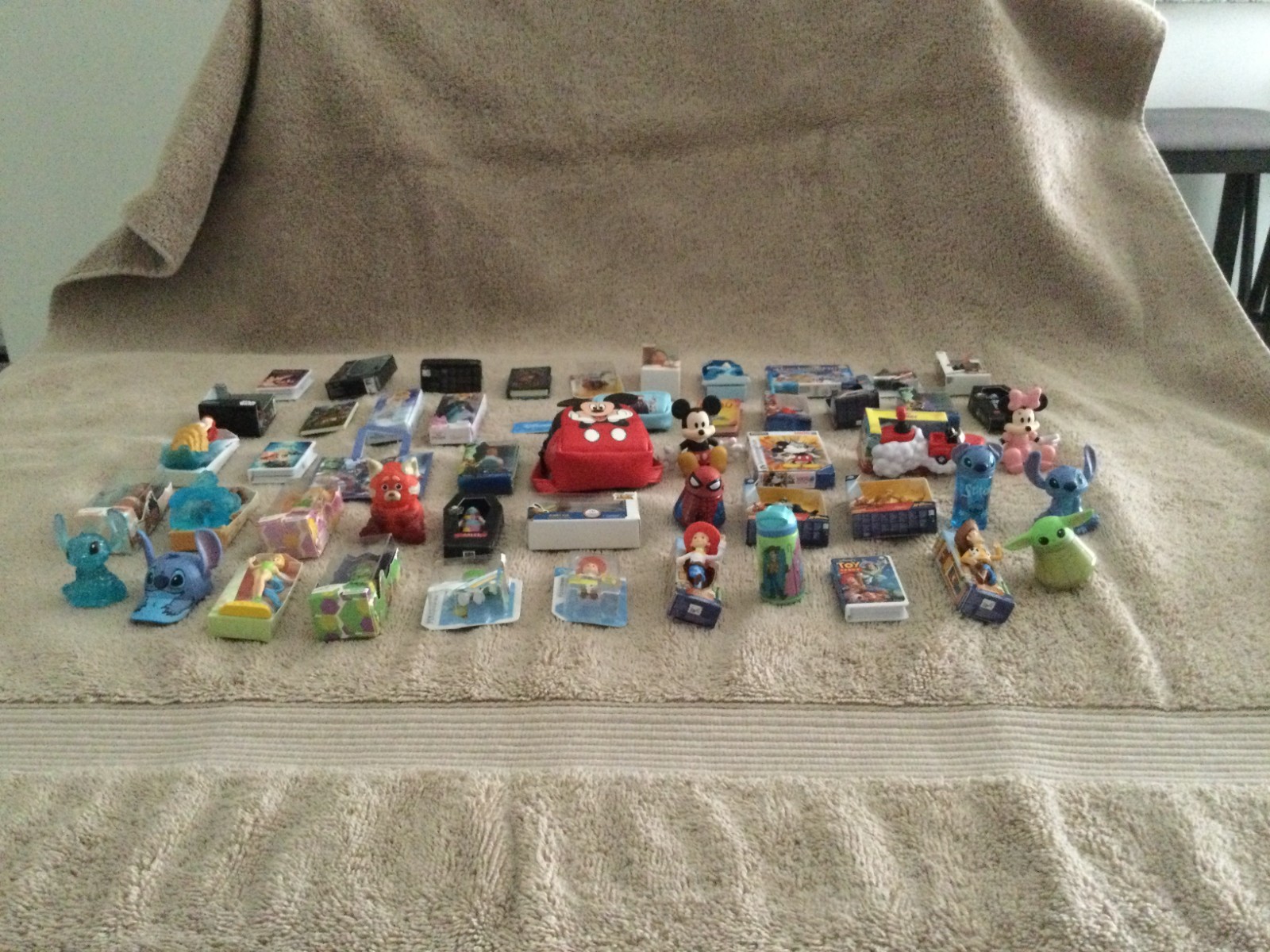 Zuru Mini Brands Disney Store Edition Series 3 U Choose NEW