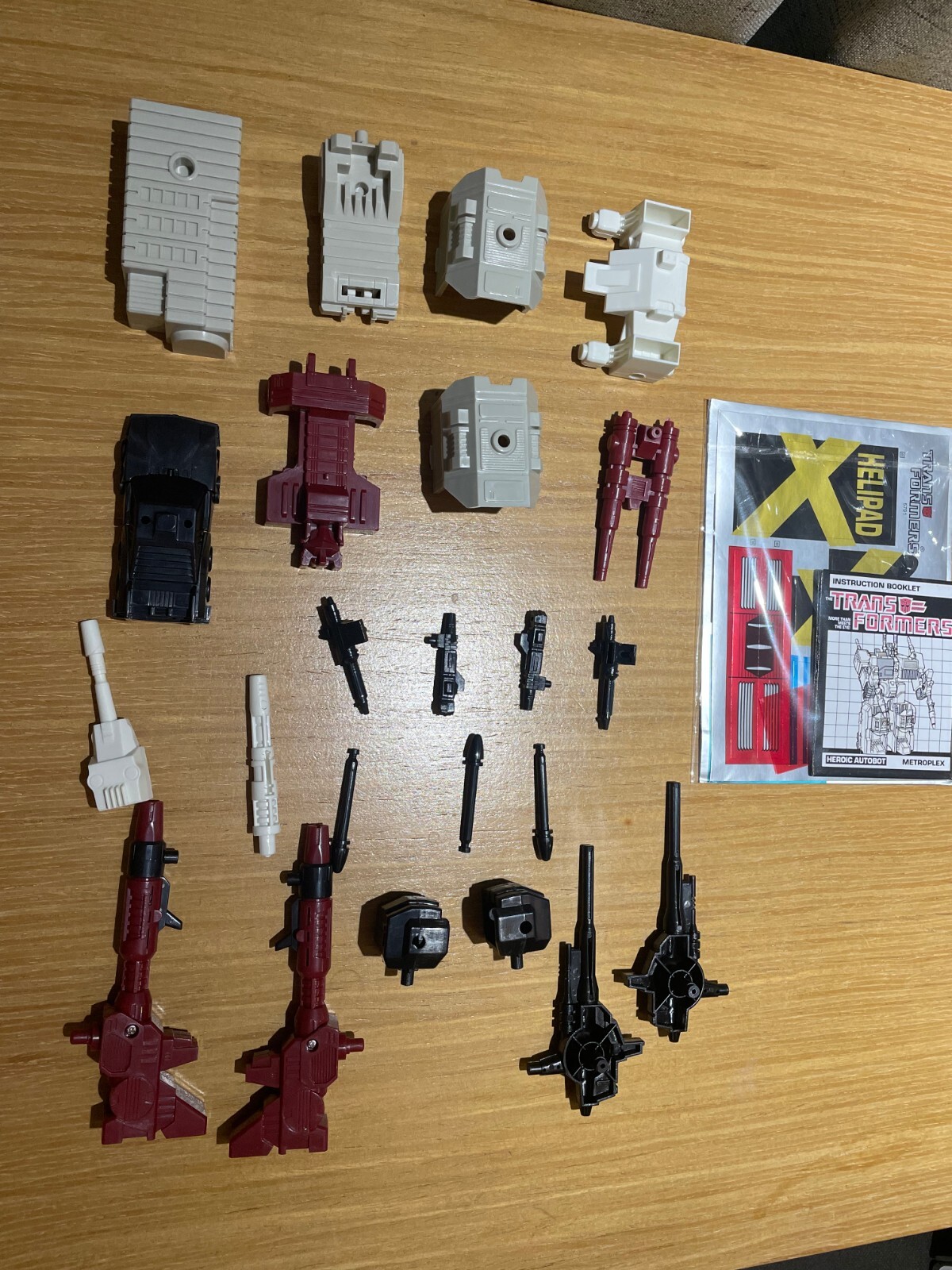 TRANSFORMERS G1 Reissue Autobot Metroplex Brand New with Box Free Shipping