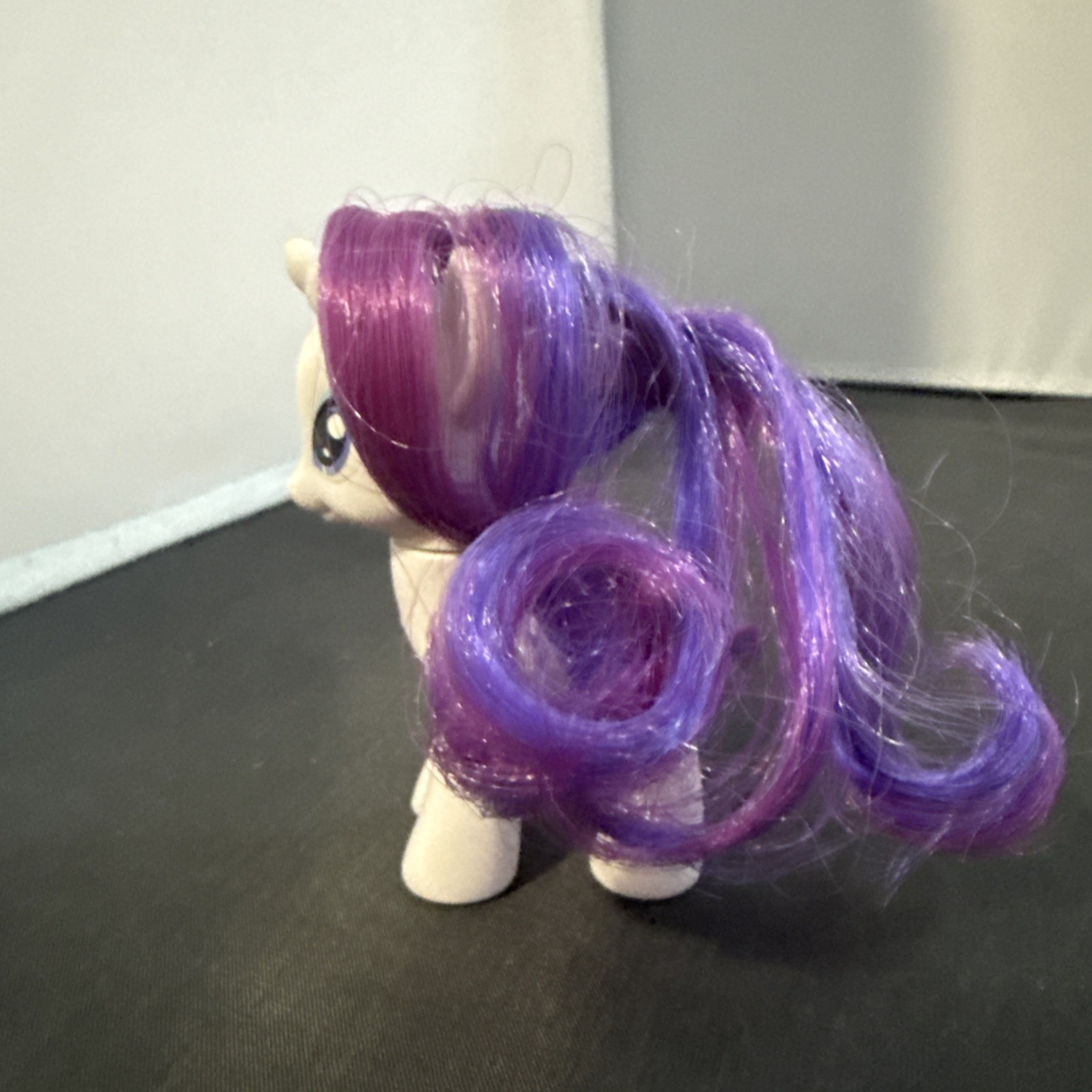 MY LITTLE PONY 2010 ORIGINAL SERIES SINGLE WAVE 1 RARITY WITH BLUE BIRD COMB