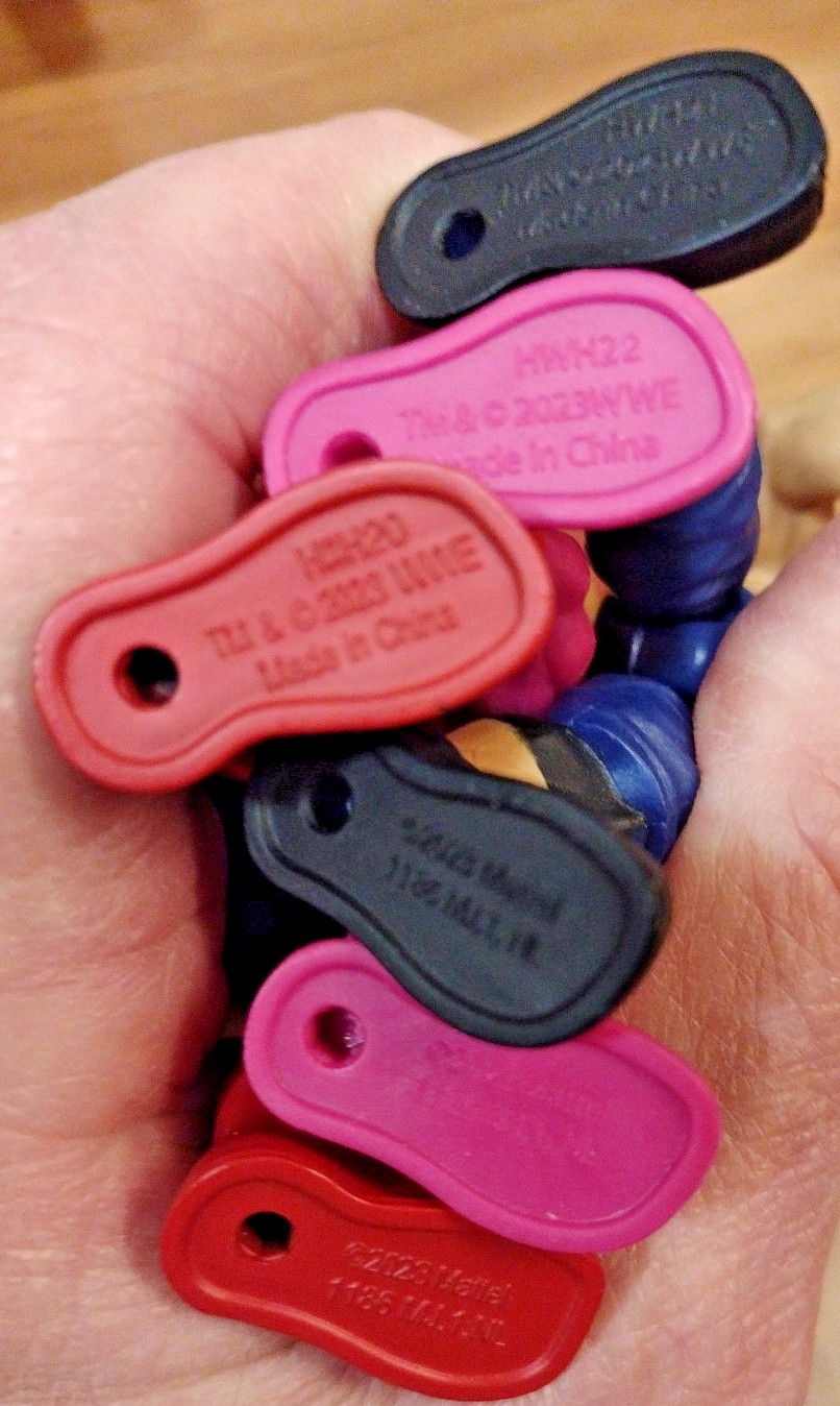 WWE Knuckle Crunchers RING “Wrestlemania goes Hollywood» Not Complete Toy Used