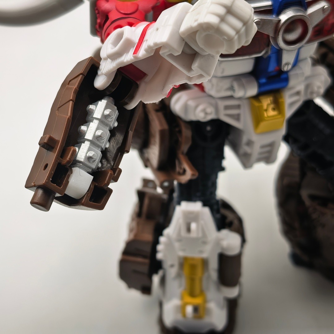 Resin Cast Chest/Transparent Eyes/Weapon Upgrade Kit For AOTP MAXIMAL BIG CONVOY