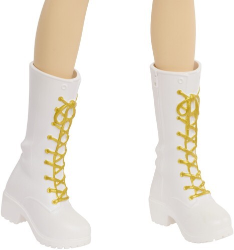 KPop Demon Hunters HUNTR/X: Zoey “Golden» Singing Doll PRESALE (SHIPS 7/30/2026)