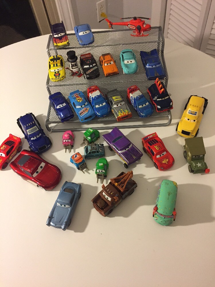 30 vehicle Disney Diecast 1:55 Scale Cars 1 & Cars 2 Race Day Characters N:B:B:B