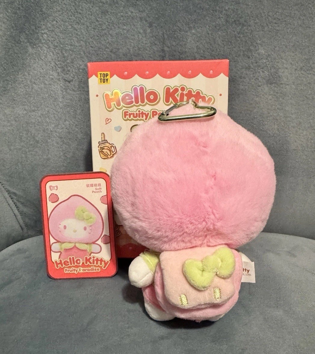 Top Toy Hello Kitty Fruity Paradise Opened Plush Pendant – Soft Peach