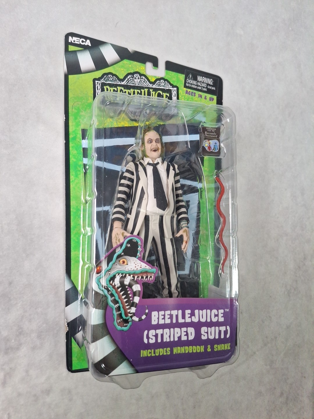 Beetlejuice Red Tuxedo 7″ NECA Action Figure w/Handbook & Snake New Sealed