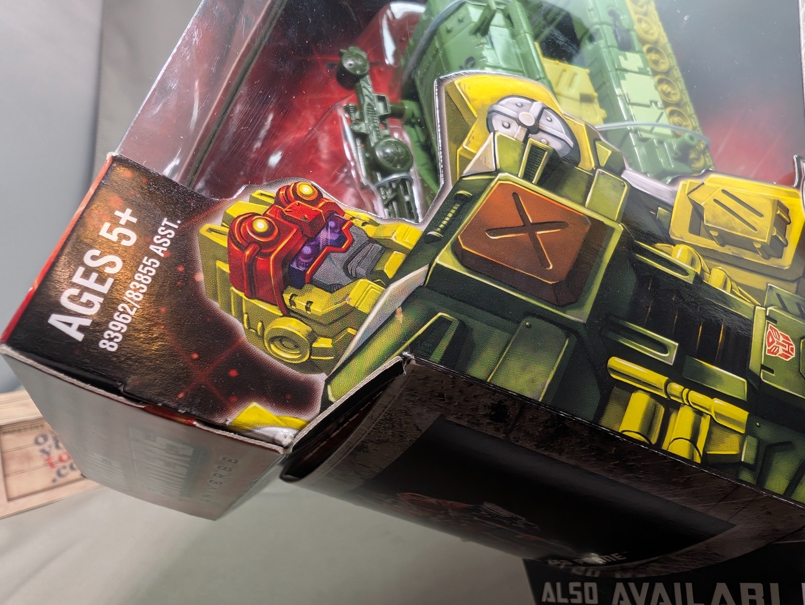 New Transformers Universe Voyager Overload Figure 25th Anniversary Over Load