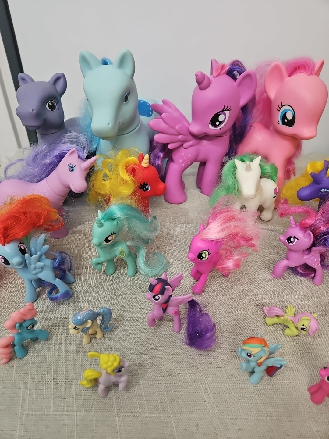 My Little Ponies & Reg Ponies Toys Figures Multicolor Lot Various Sizes Pony