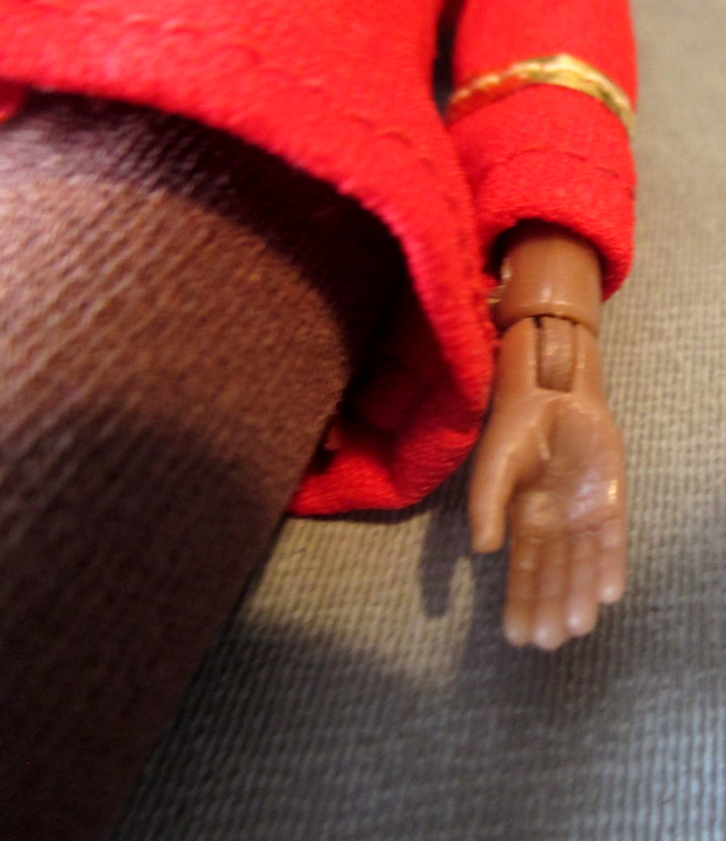 1974- MEGO- ACTION FIGURE- STAR TREK- LT UHURA-ON CARD-8″ VINTAGE TV MOVIE TOY