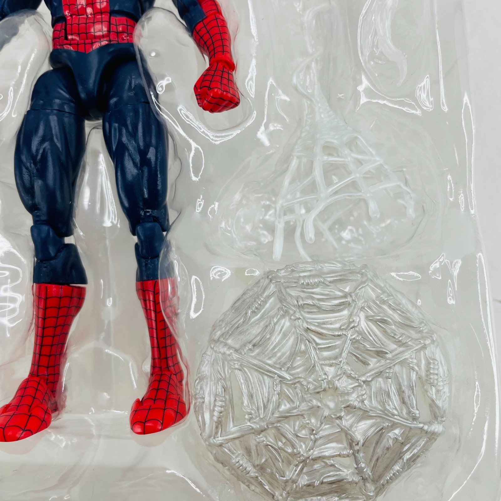 Marvel Legends Spider-Man Maximum Series w/Spider Web 5.5″ Action Figure Toy