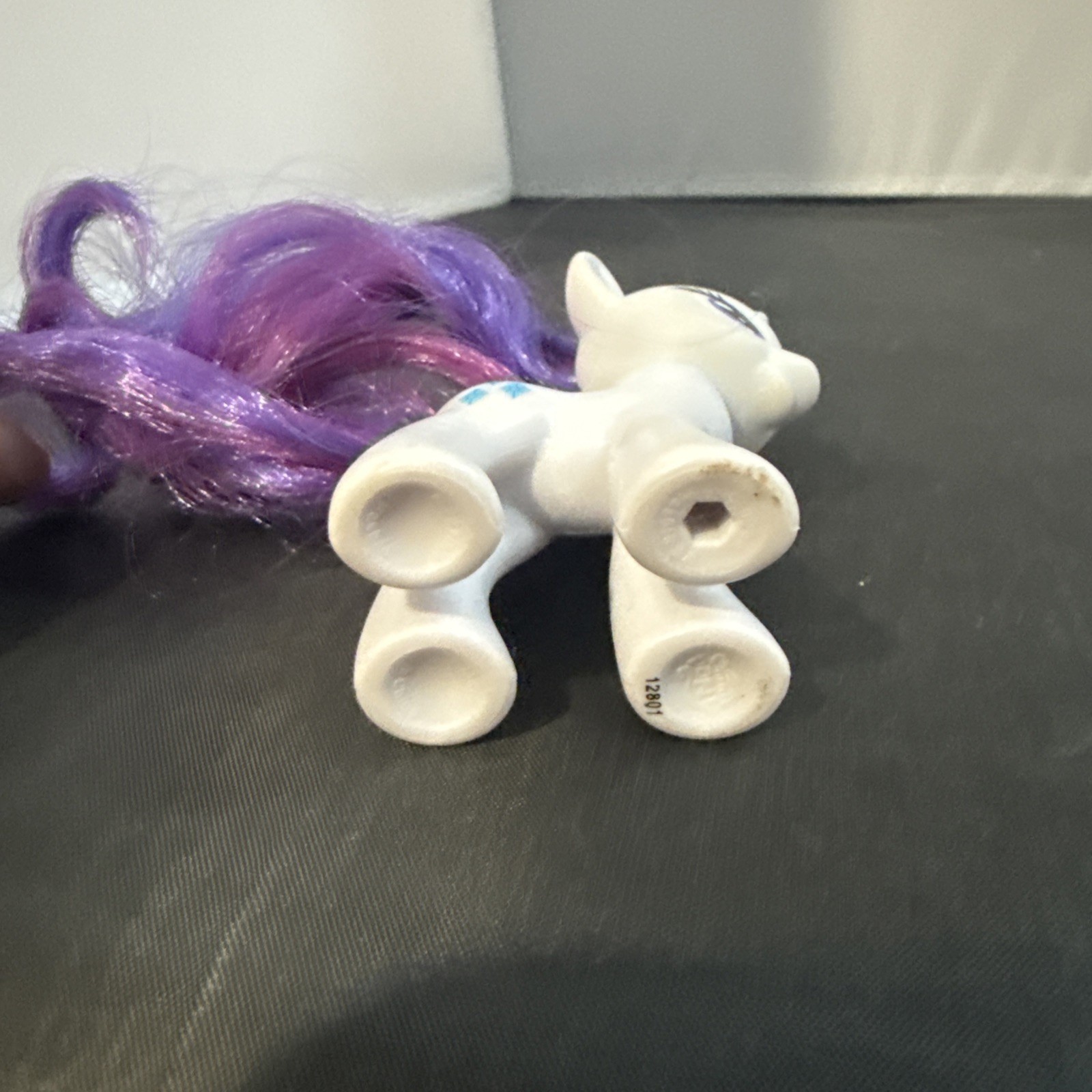 MY LITTLE PONY 2010 ORIGINAL SERIES SINGLE WAVE 1 RARITY WITH BLUE BIRD COMB