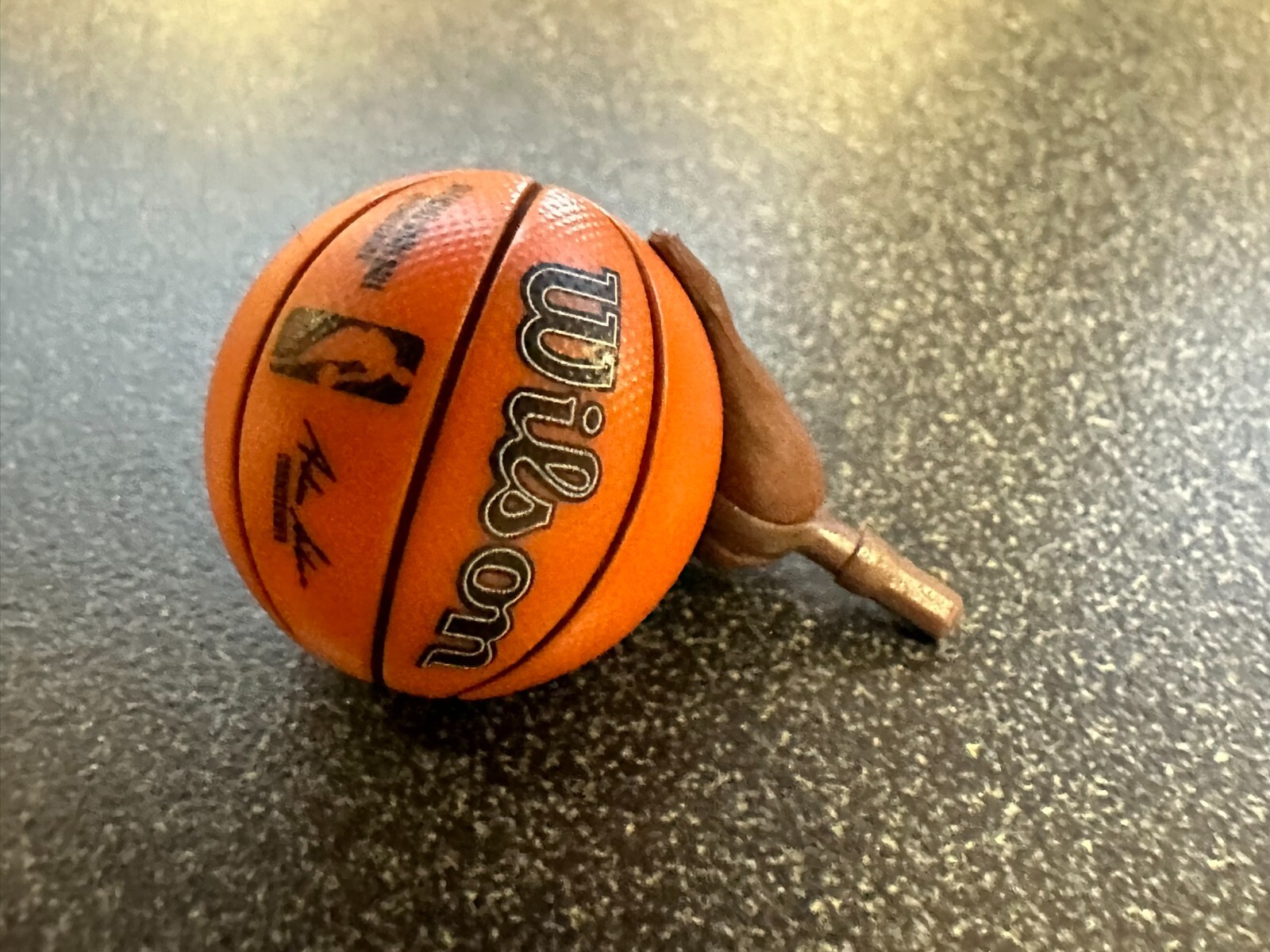 Starting Lineup (MALE HAND W/BALL ONLY) 6″ Scale MINT Basketball Prop Joel