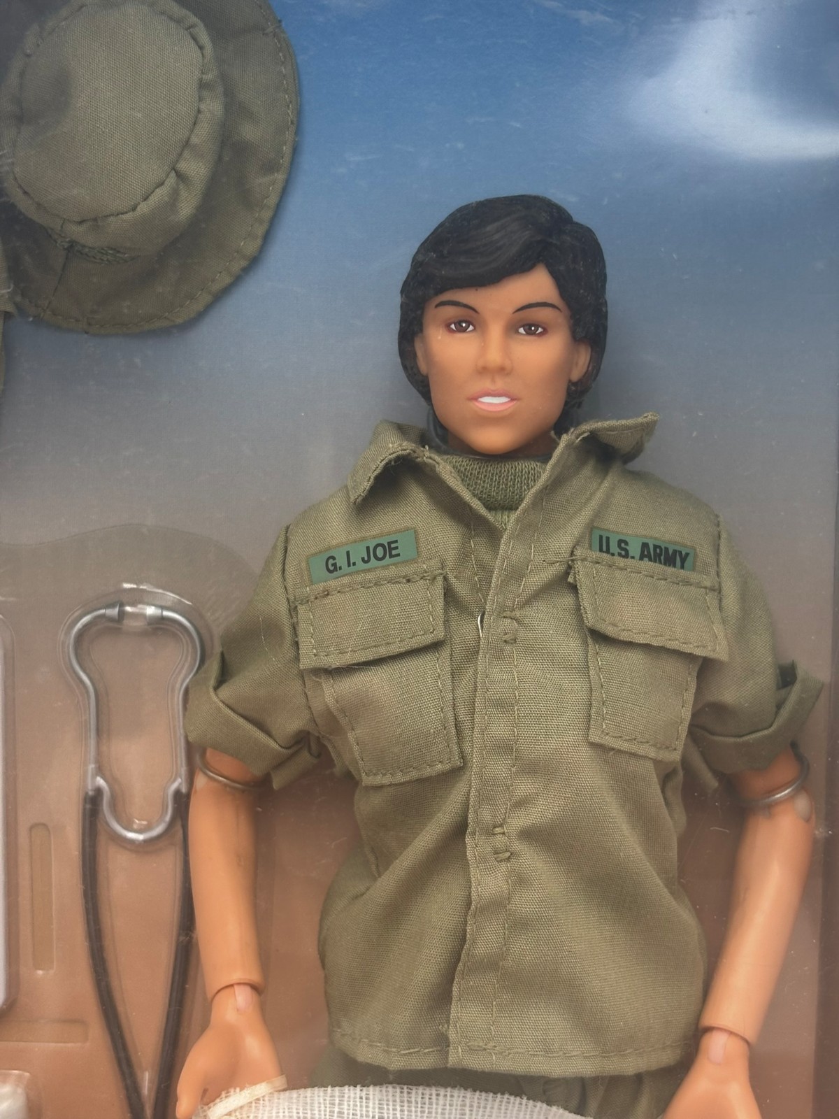 Hasbro 1999 GI Joe Classic Collection – Vietnam Nurse – NIB