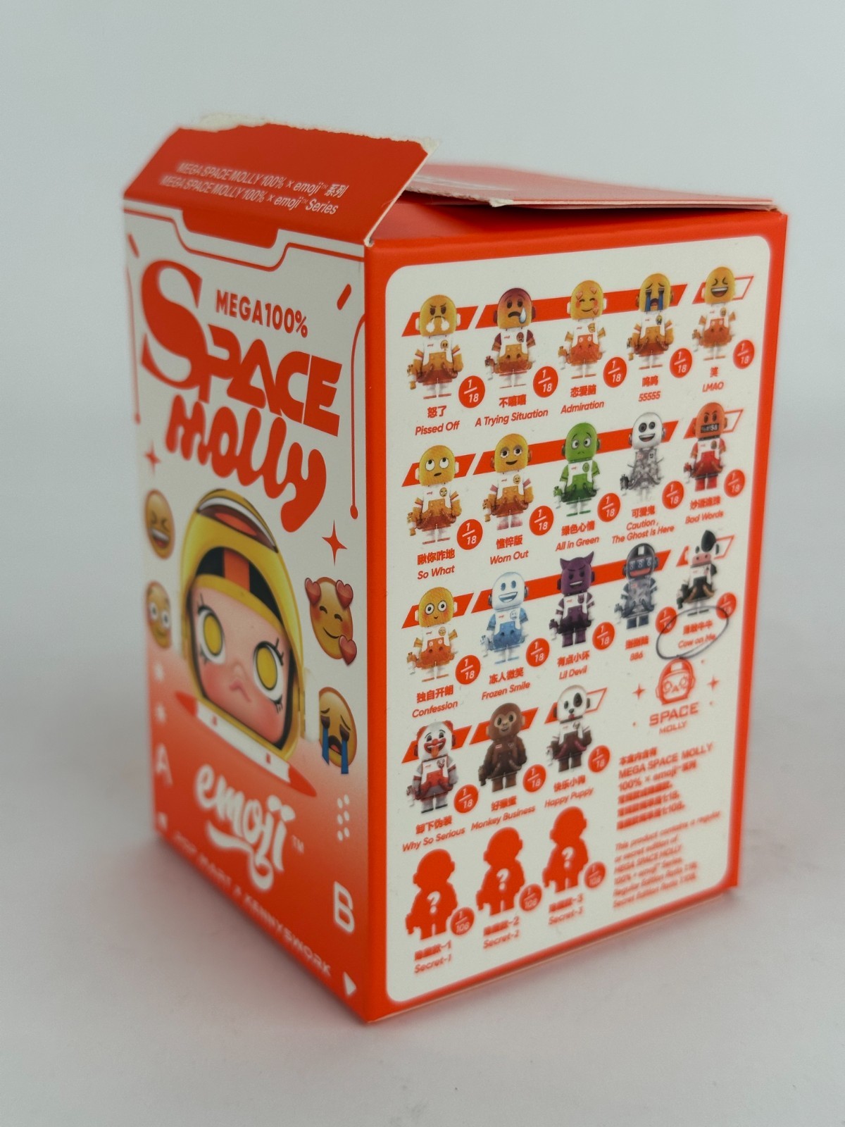 POP MART 100% Mega Space Molly x Emoji Series Confirmed Figure Doll in Open Box