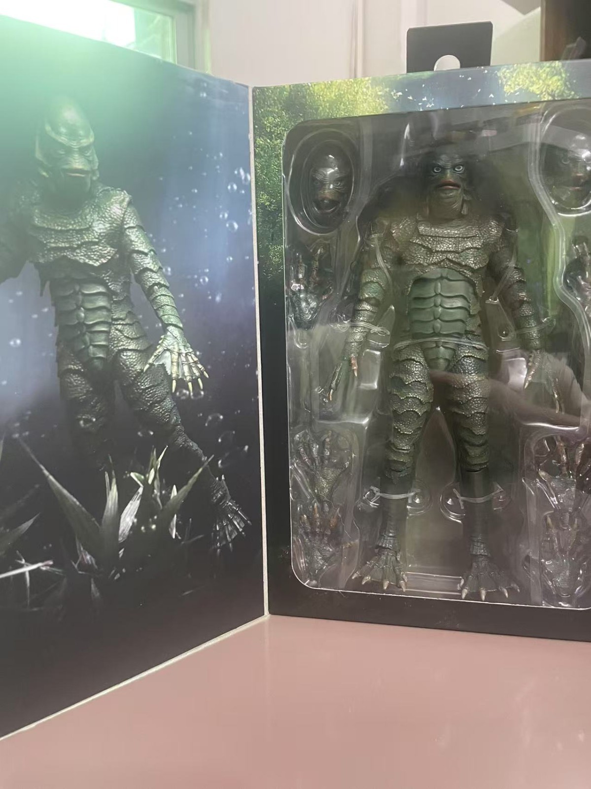 NECA 04822 Universal Monsters Creature from the Black Lagoon 7″ Action Figure