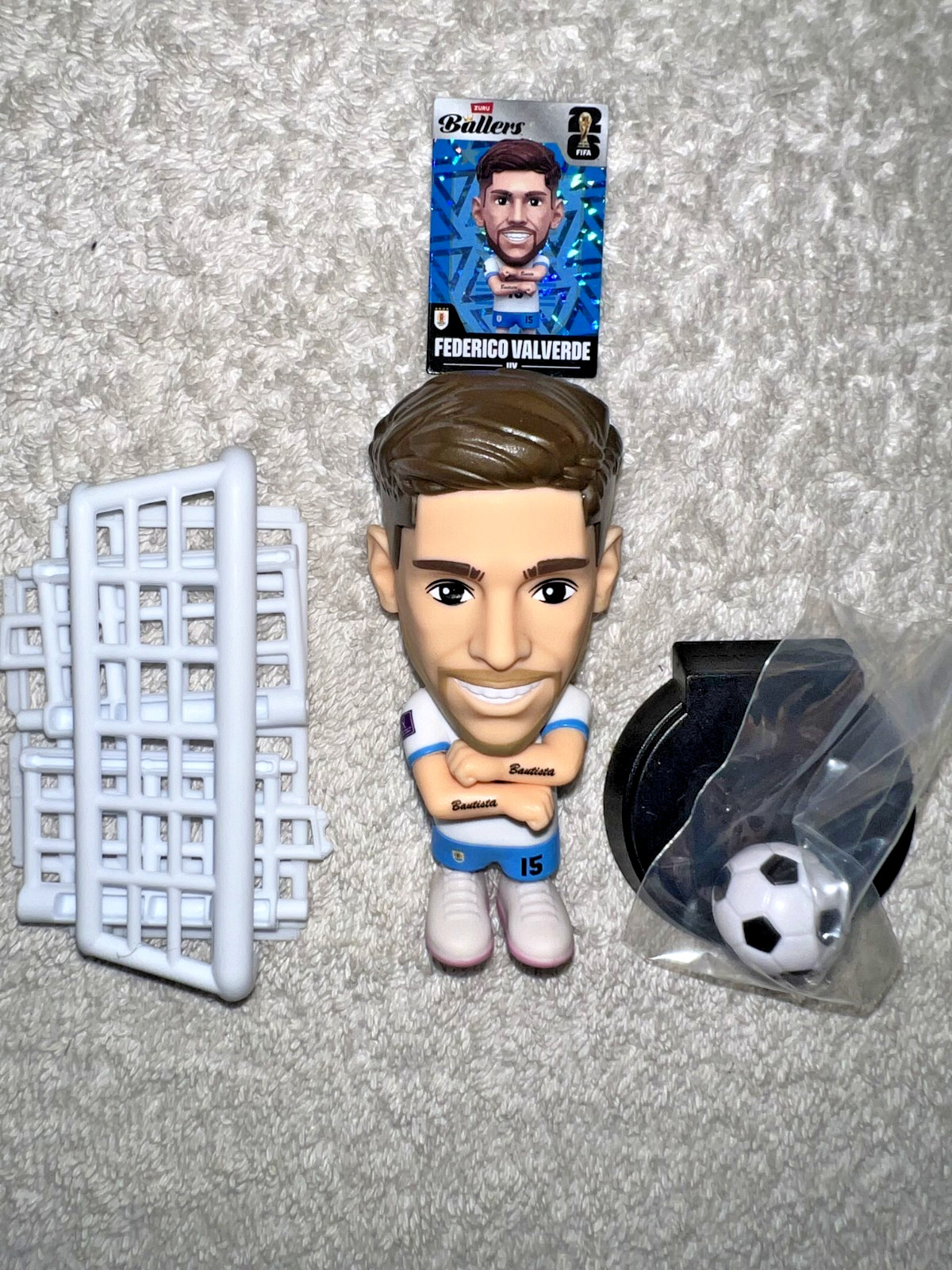 ZURU NBA BALLERS FIFA LOT OF 8 INCLUDES 3 RARE FIGURES **NEW OPENED**