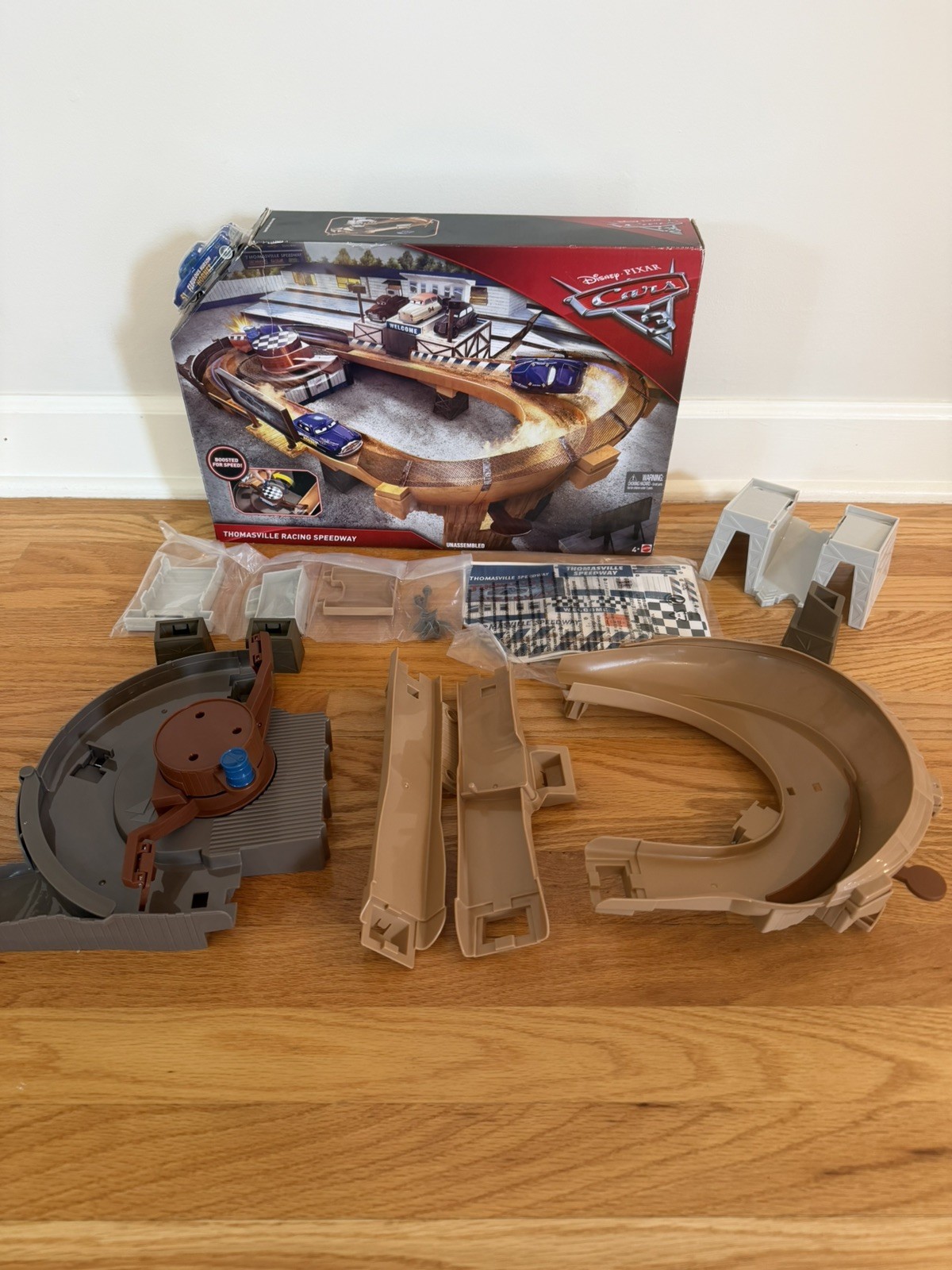 2016 Disney Pixar Cars 3 Thomasville Racing Speedway Track Set *New in Open Box