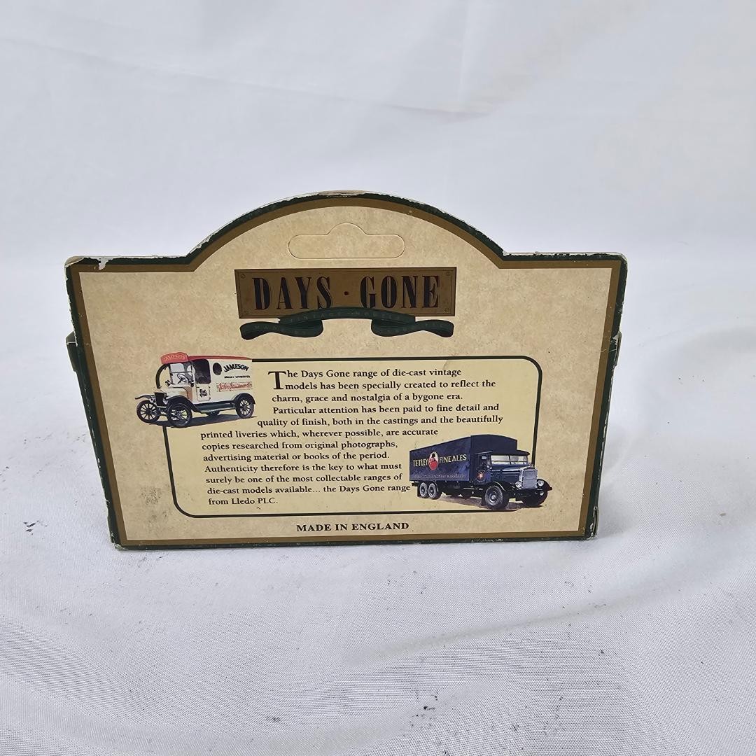 Lledo Days Gone 1950 Bedford 30cwt Delivery Van Cerebos Salt 63005