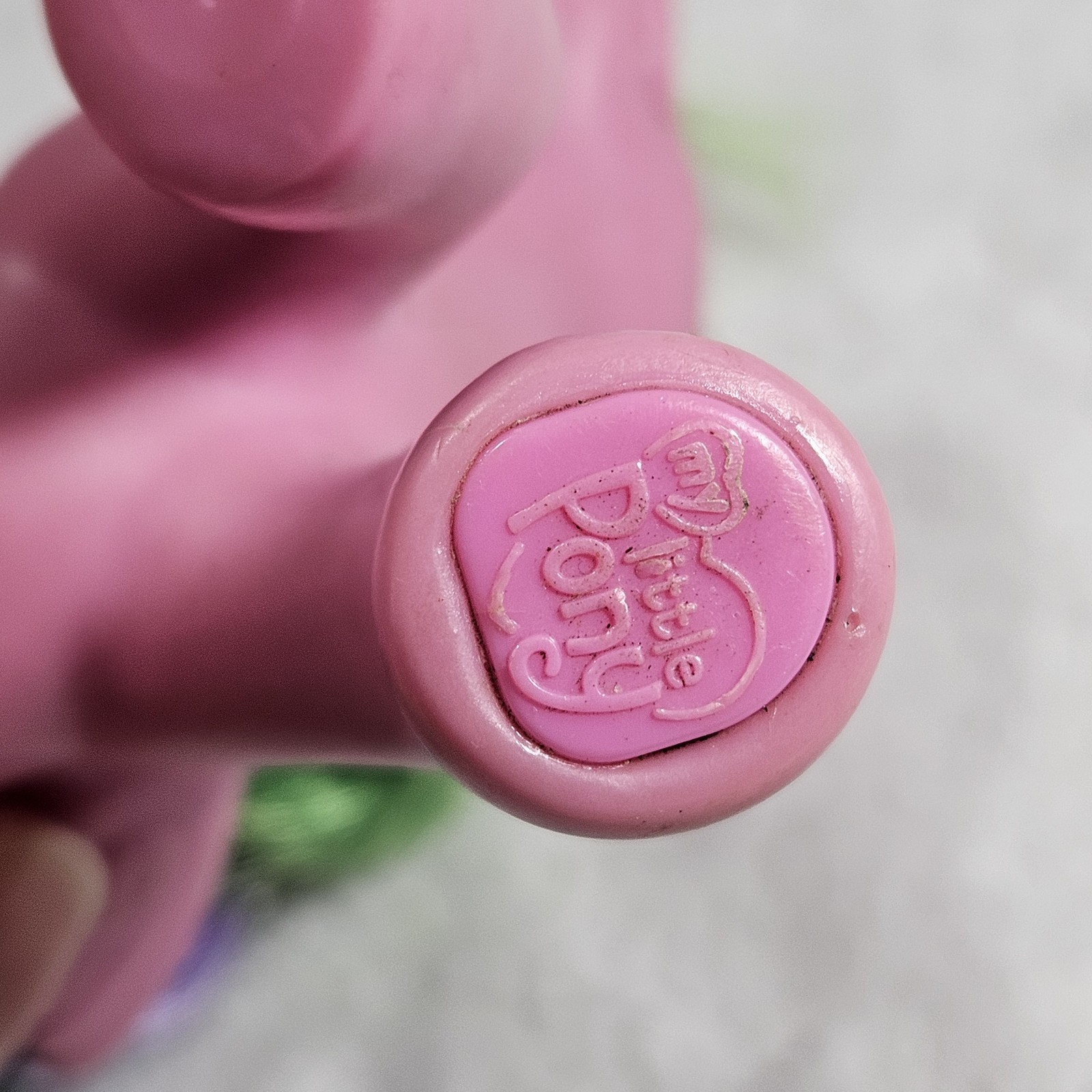 My Little Pony G3 Coconut Grove Pink Pegasus 2004 Magnetic Hoof Hasbro