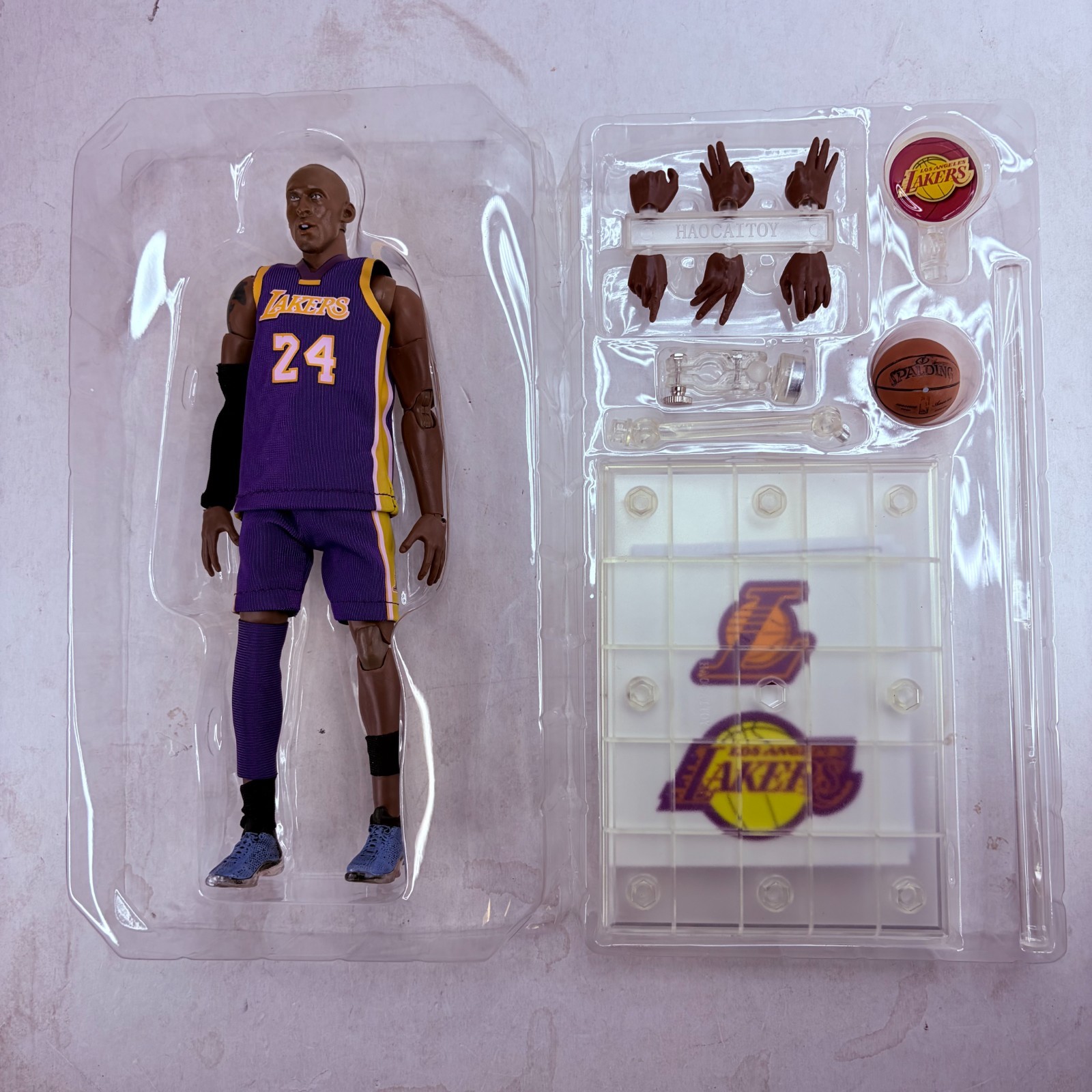 LA Lakers Kobe Bryant #24 Legend Creation 1:9 Scale Action Figure Toy Gift