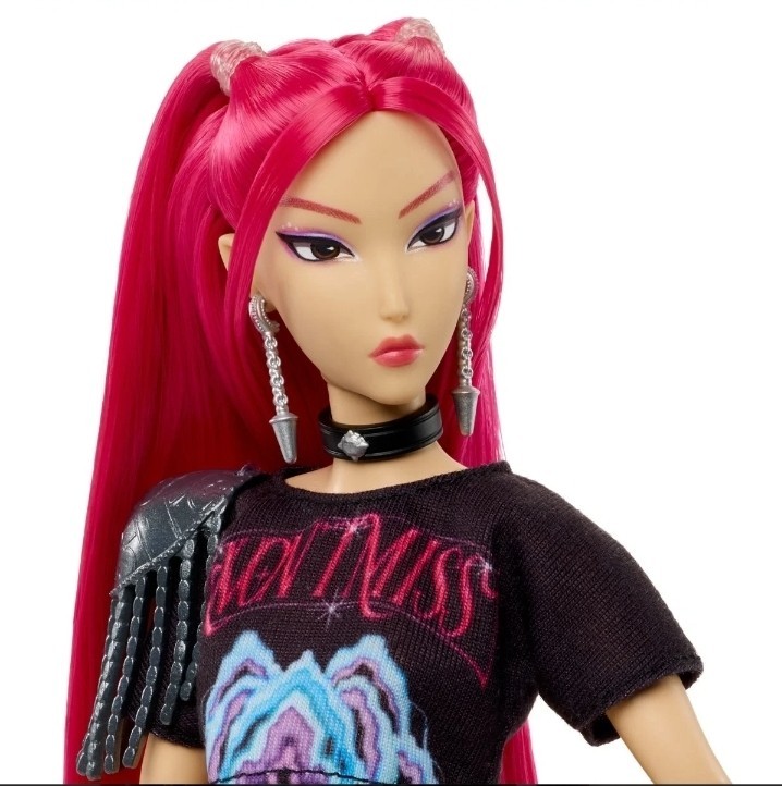 Netflix Mattel LICENSED ORIGINAL KPop Demon Hunters Huntrix MIRA Doll HUNTR/X