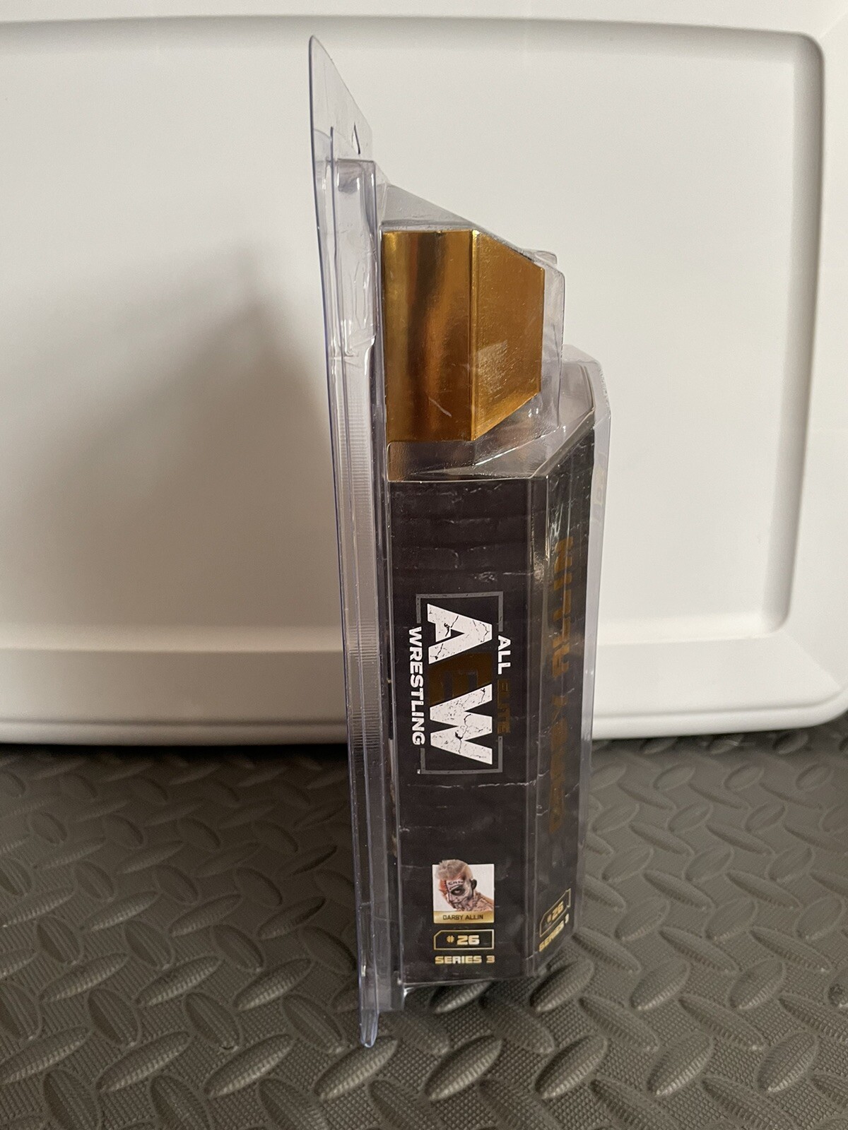 AEW Darby Allin Unrivaled Series 3 Chase 1 of 500 In Defender Case