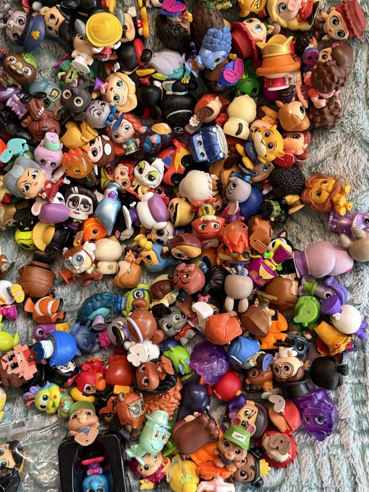 DISNEY DOORABLES Mini Figures Random Lots All Series! Different Varieties! HOT!