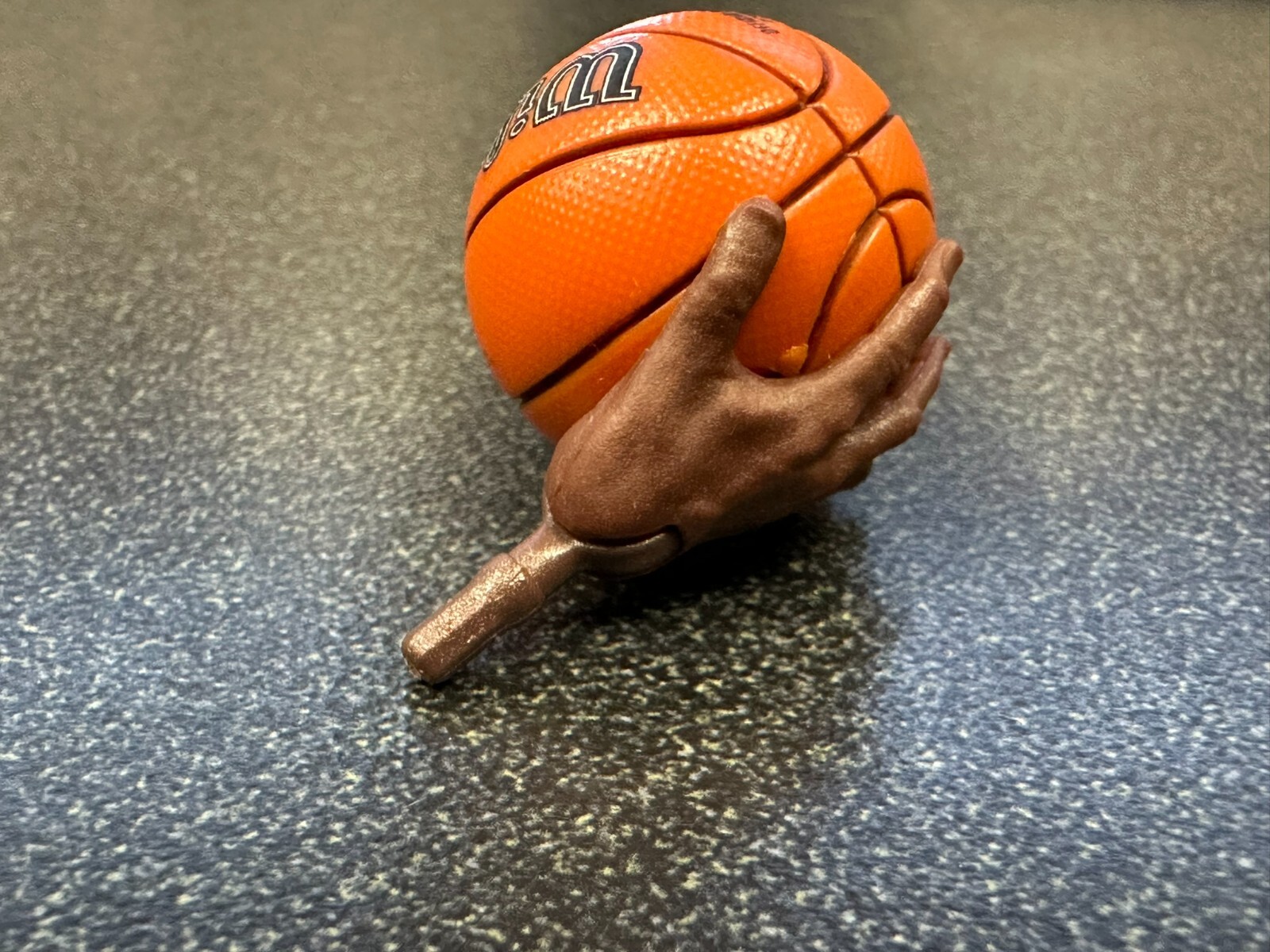 Starting Lineup (MALE HAND W/BALL ONLY) 6″ Scale MINT Basketball Prop Joel