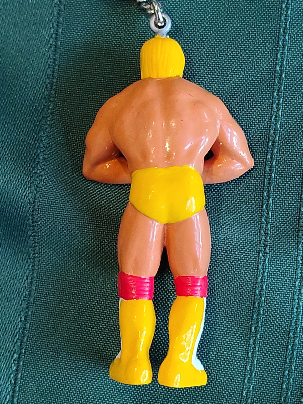 1990 Titan Sports Inc. Hulk Hogan Keychain New 3 1/4″