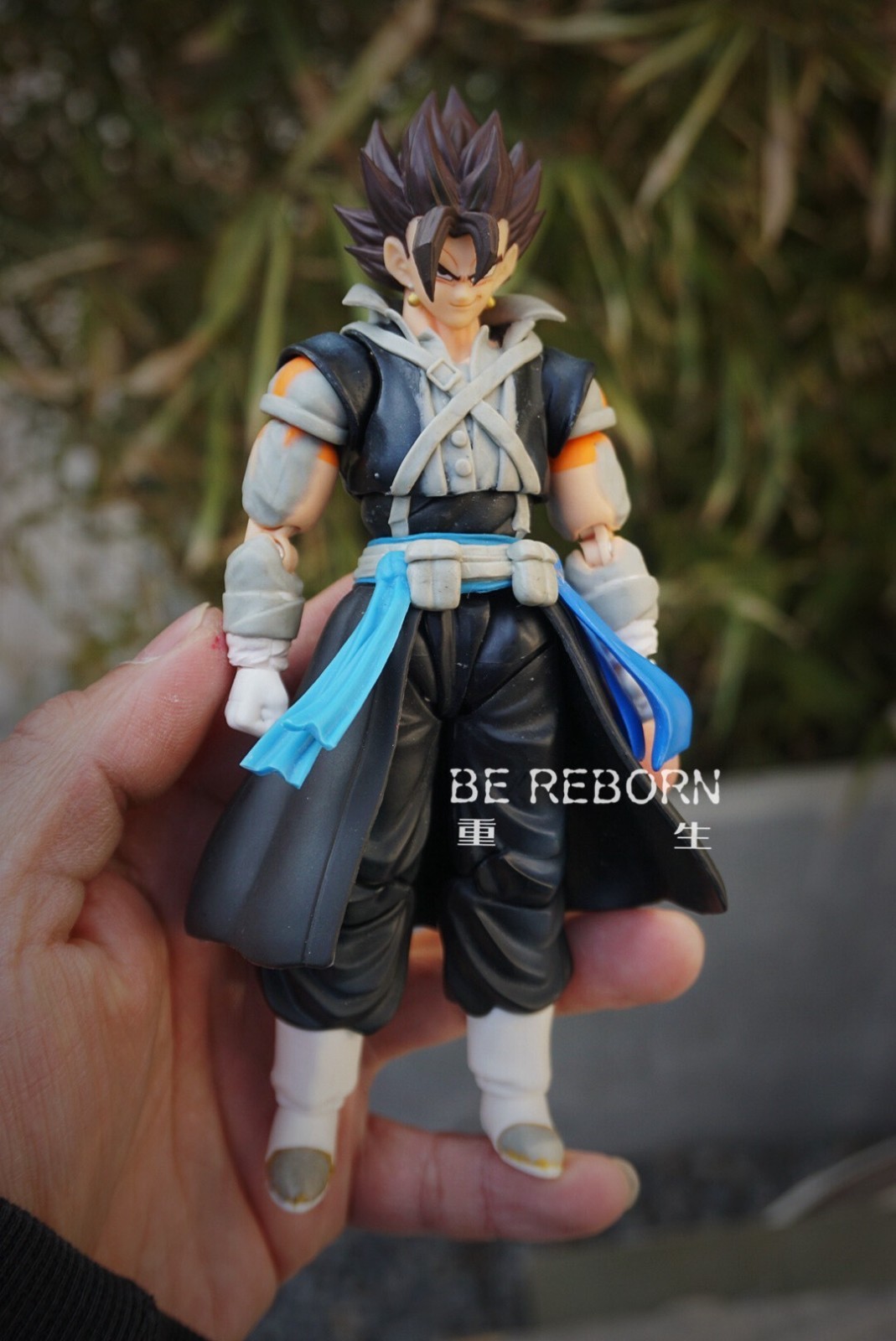 dragonball shf vegito ship in 30days