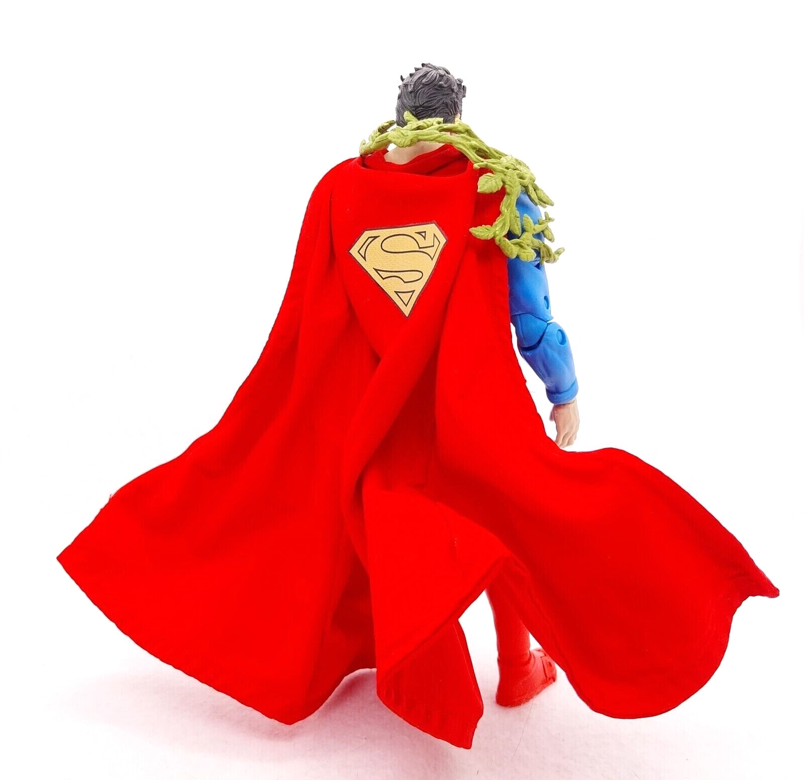 SU-MF-C-SUP3: 1/12 Red Wired Cape with logo for McFarlane Hush Superman