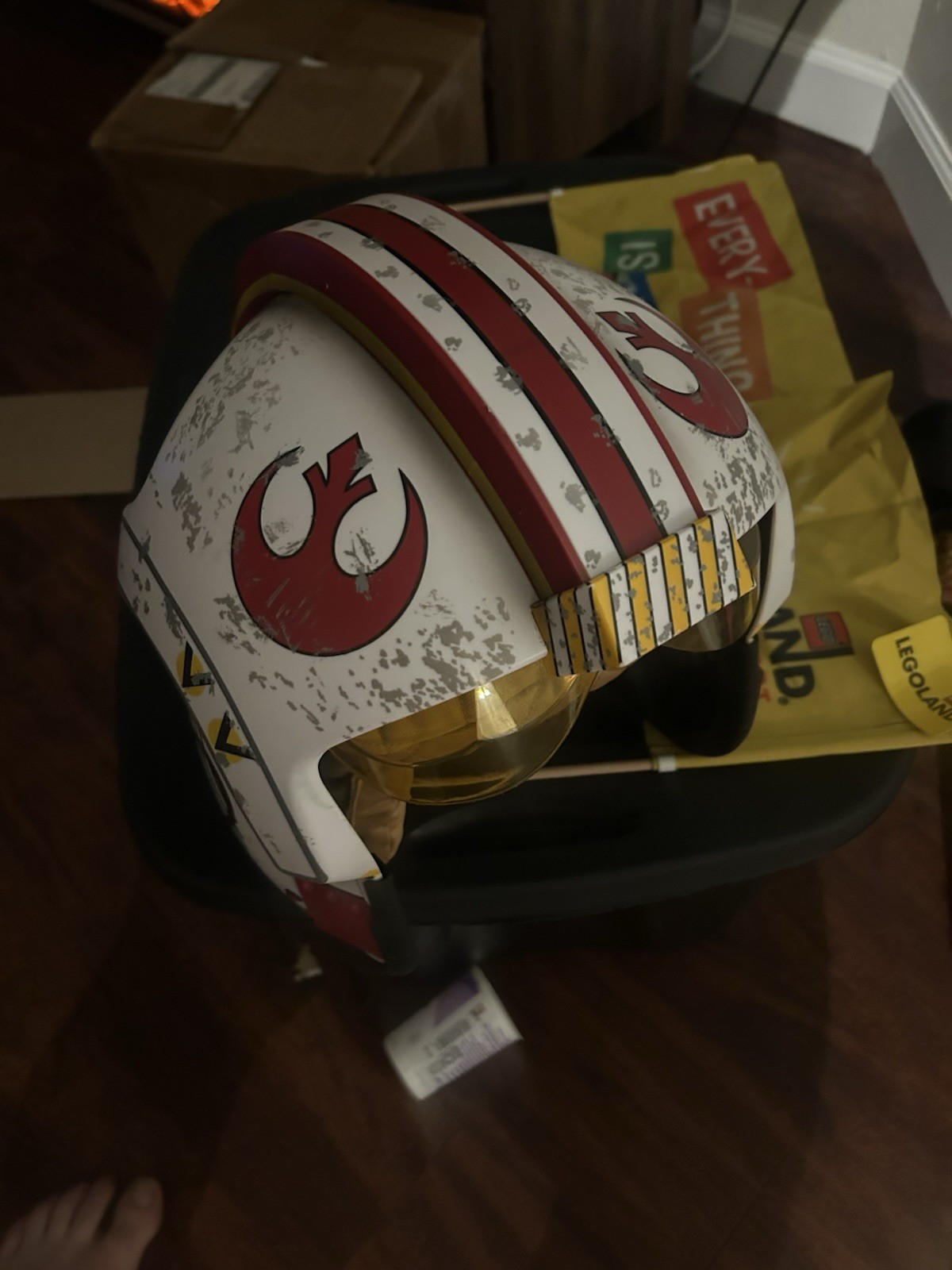 Star Wars Galaxy’s Edge Disney Parks Exclusive Luke Skywalker Play Helmet NEW