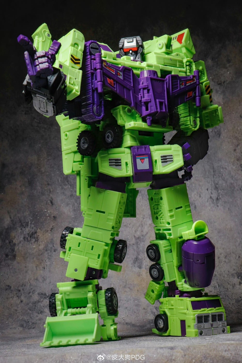 NEWBEE NB-02 Devasation‘s Hand Upgrade Kit For SS86 Devastator ABS Accessories