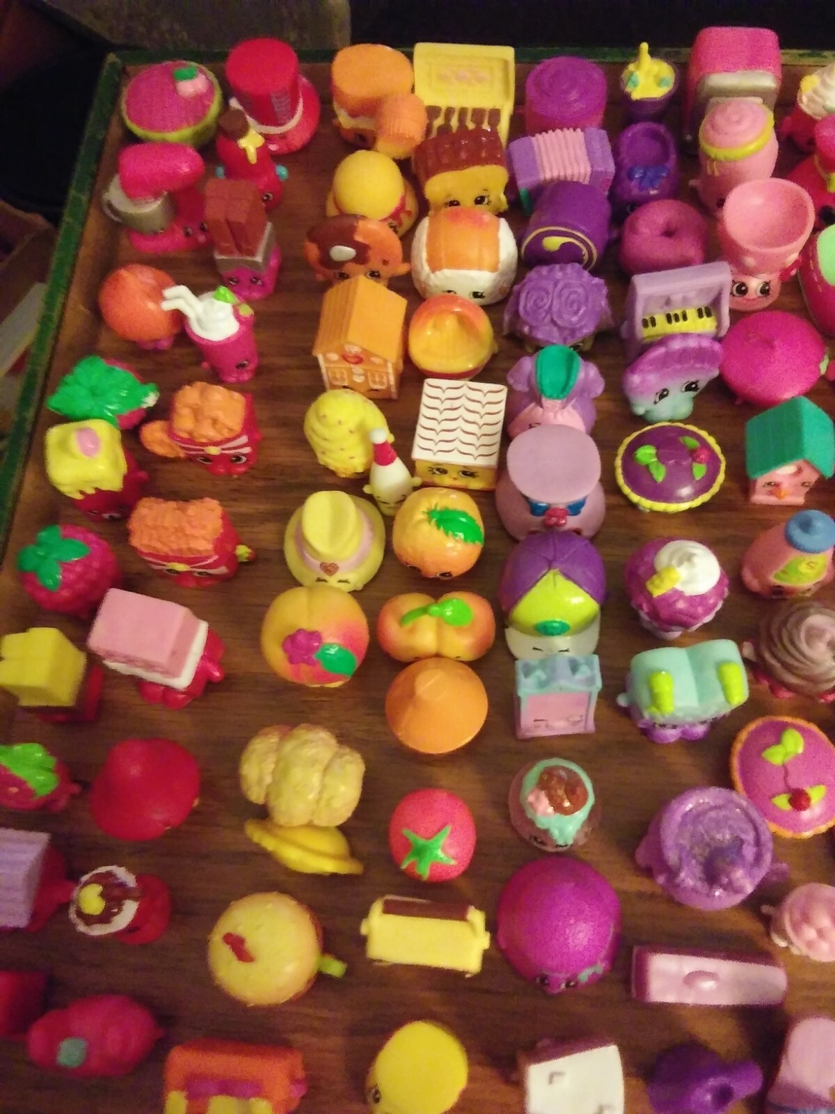 SHOPKINS:25pcs-Randm Charctrs-No Dups Mixed Seasons-Great Cond Used FREE FREIGHT