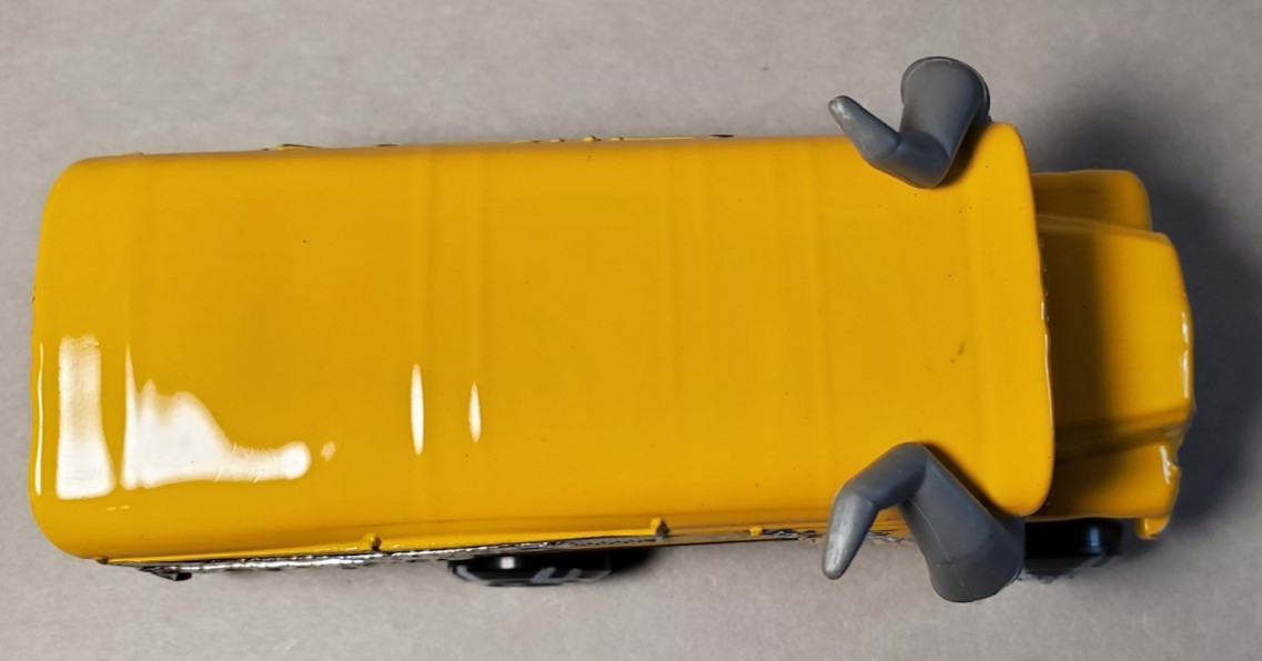 Disney Pixar Cars 3 Demolition Derby Miss Fritter Ms. Fritter Diecast 1:55 FC