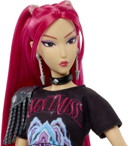 KPop Demon Hunters HUNTR/X: Mira “How It’s Done» Doll PRESALE (SHIPS ON 7/30/26)